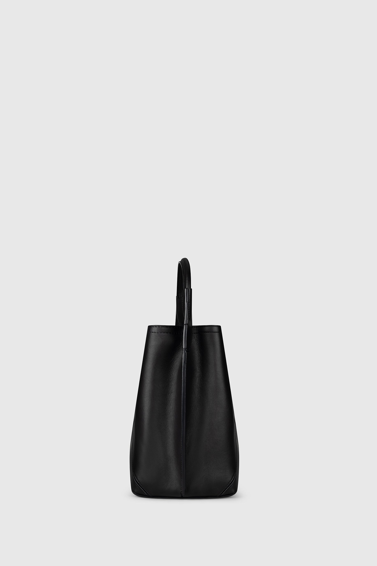 Victoria Bucket Black Soft Calf Leather