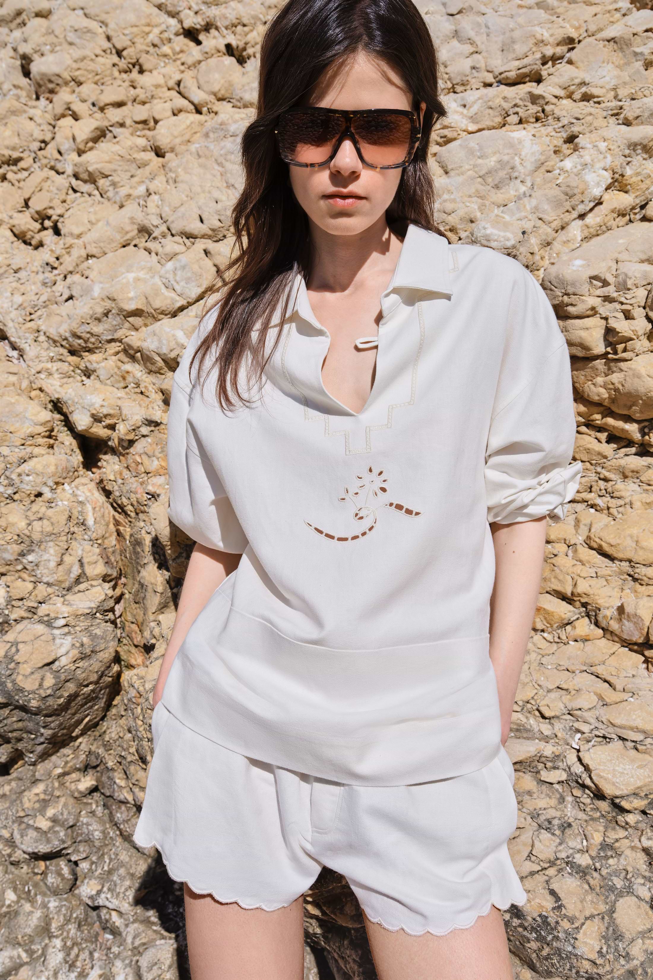 Embroidered Short In White