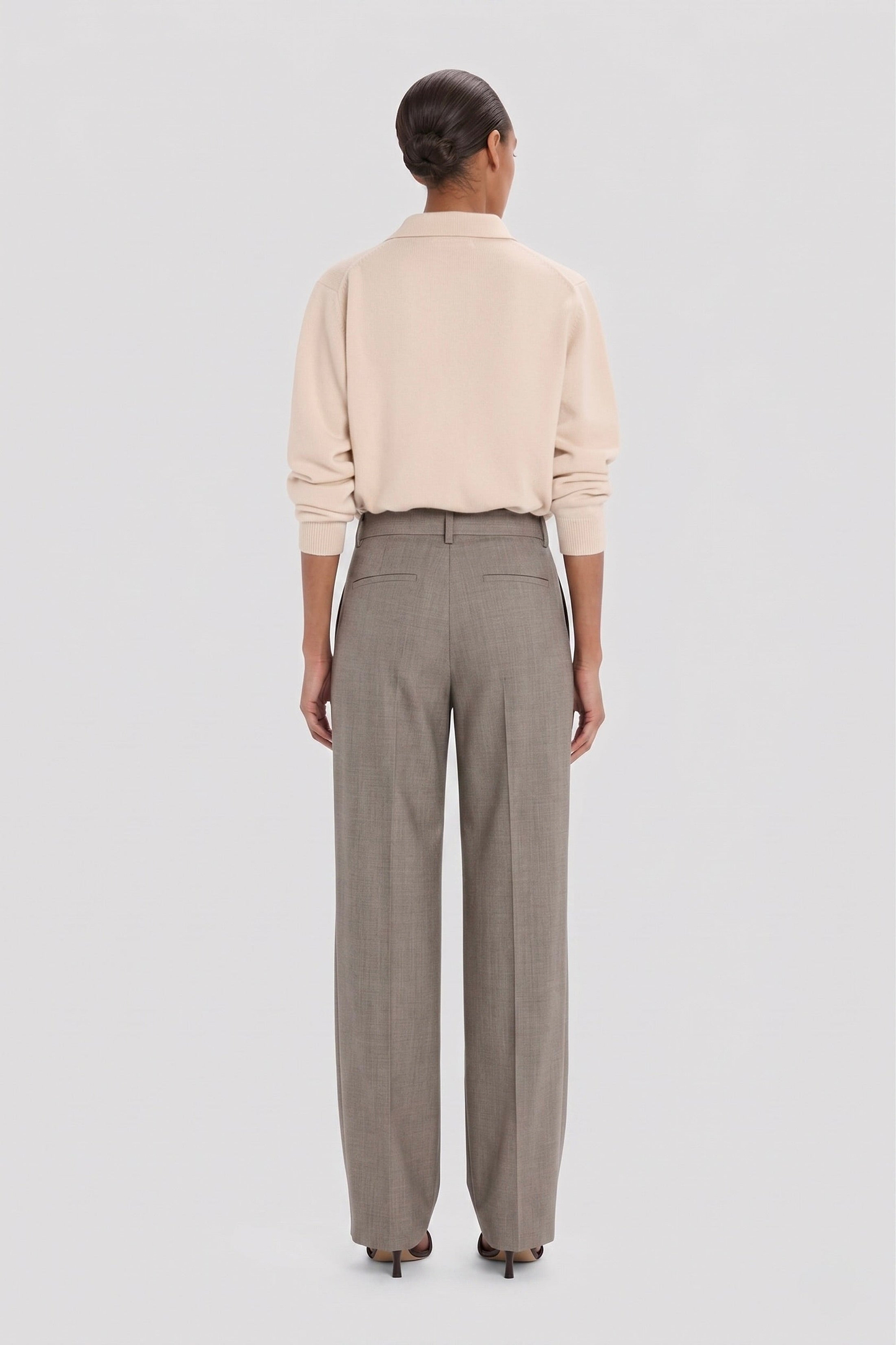 Pleated Trouser In Grey