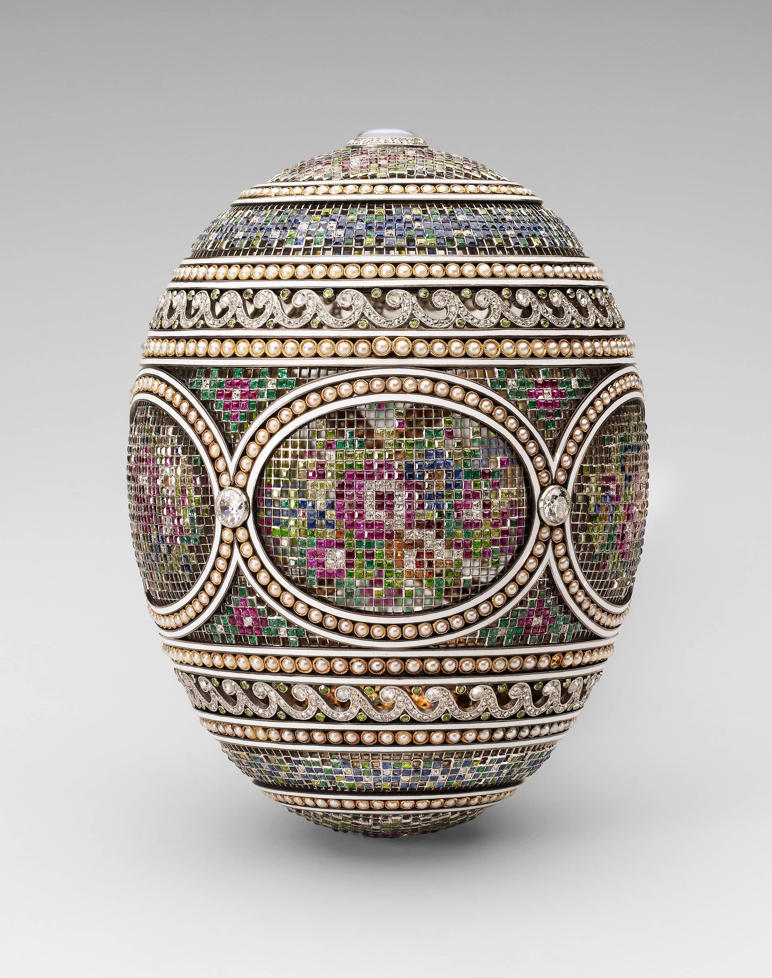Fabergé And Invisible Setting