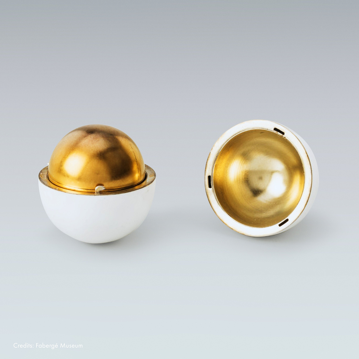 Fabergé Hen Egg First Imperial Egg with gold hen surprise