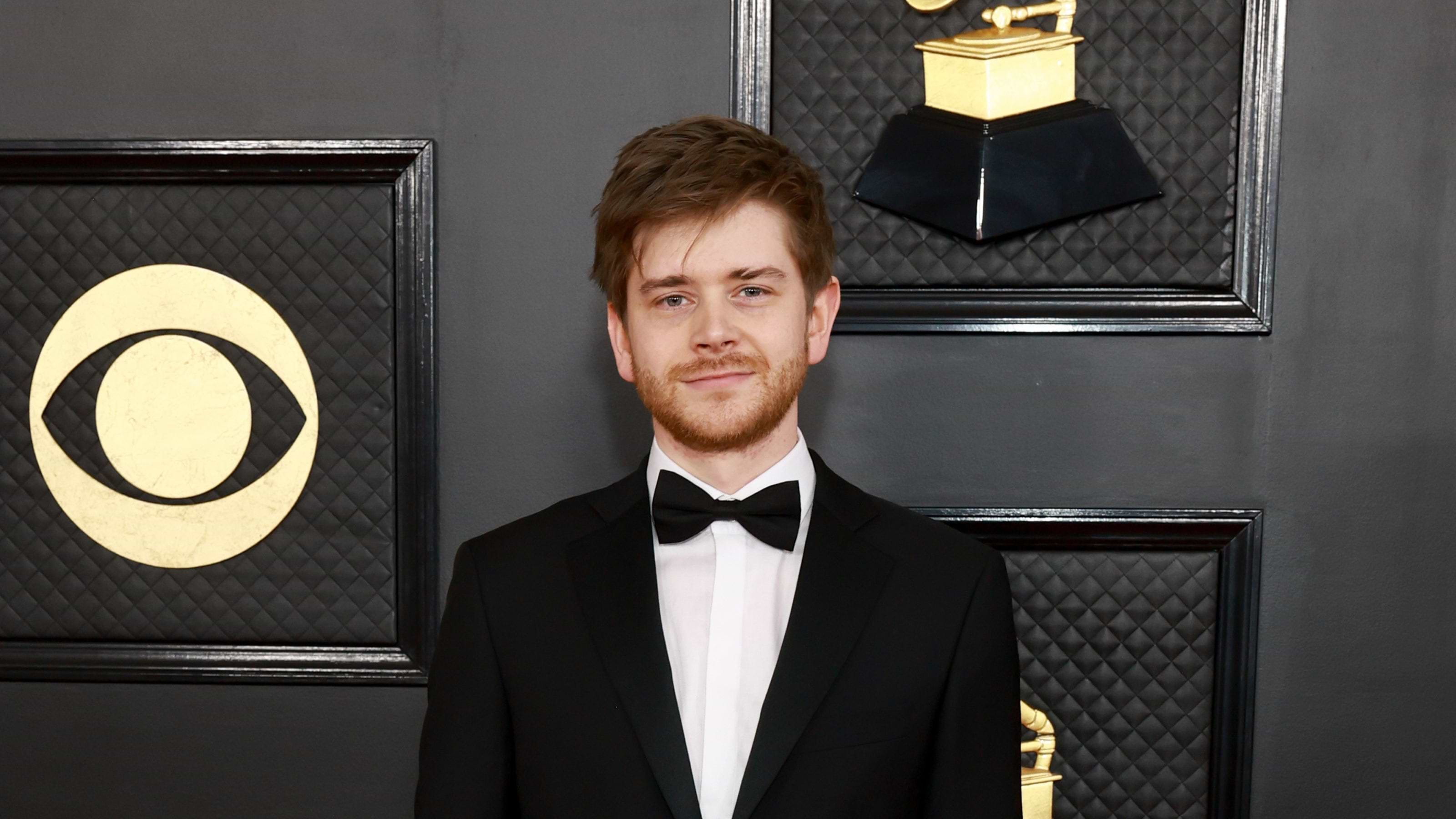 Oli-Jacobs-Diamond-Earrings-Grammys-Faberge