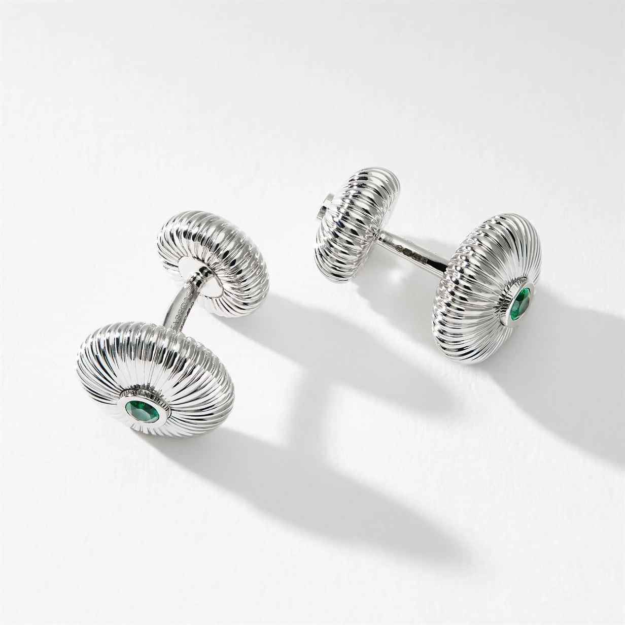 Colours of Love White Gold Emerald Fluted Round Cufflinks | Fabergé