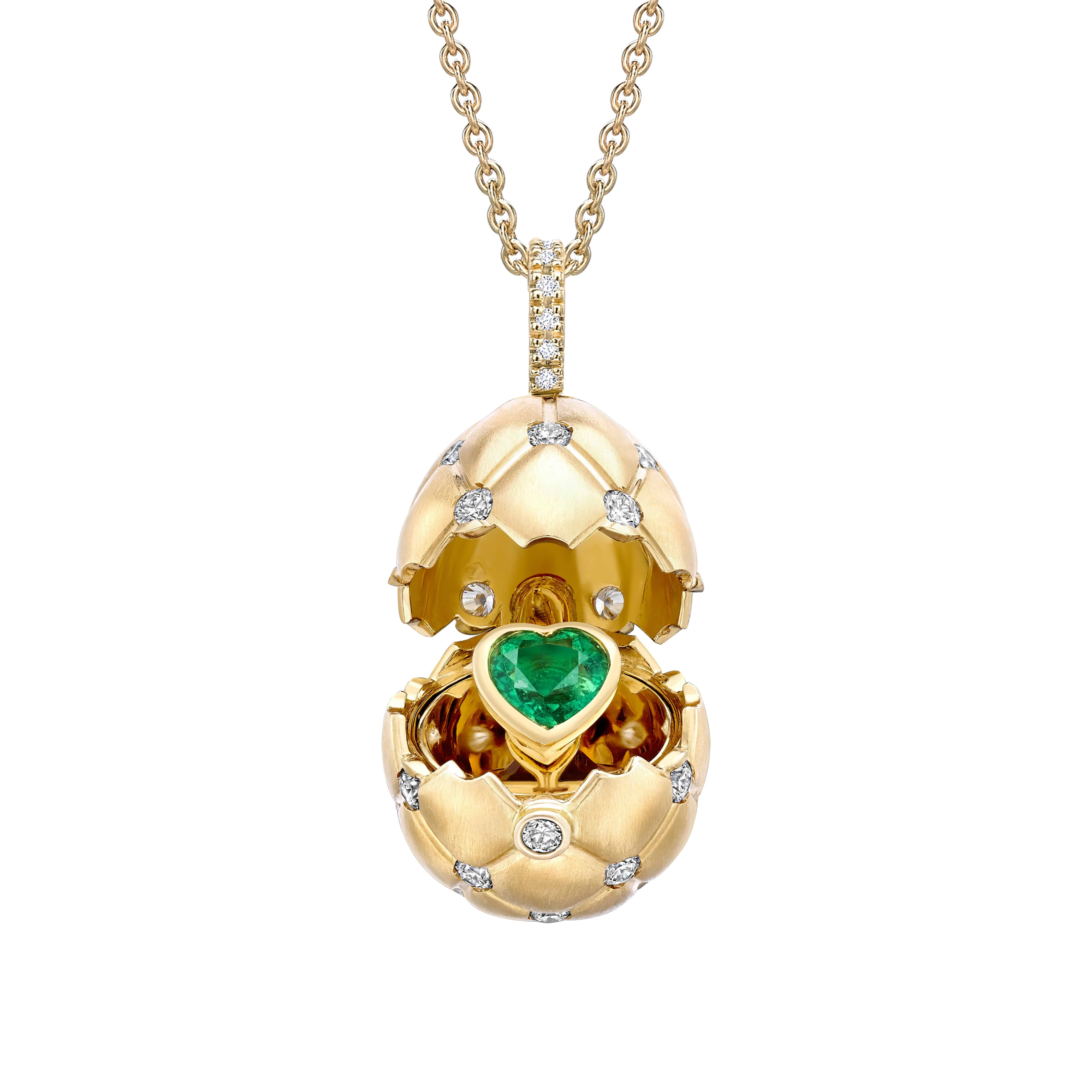Brushed Heart Surprise Yellow Gold Locket
