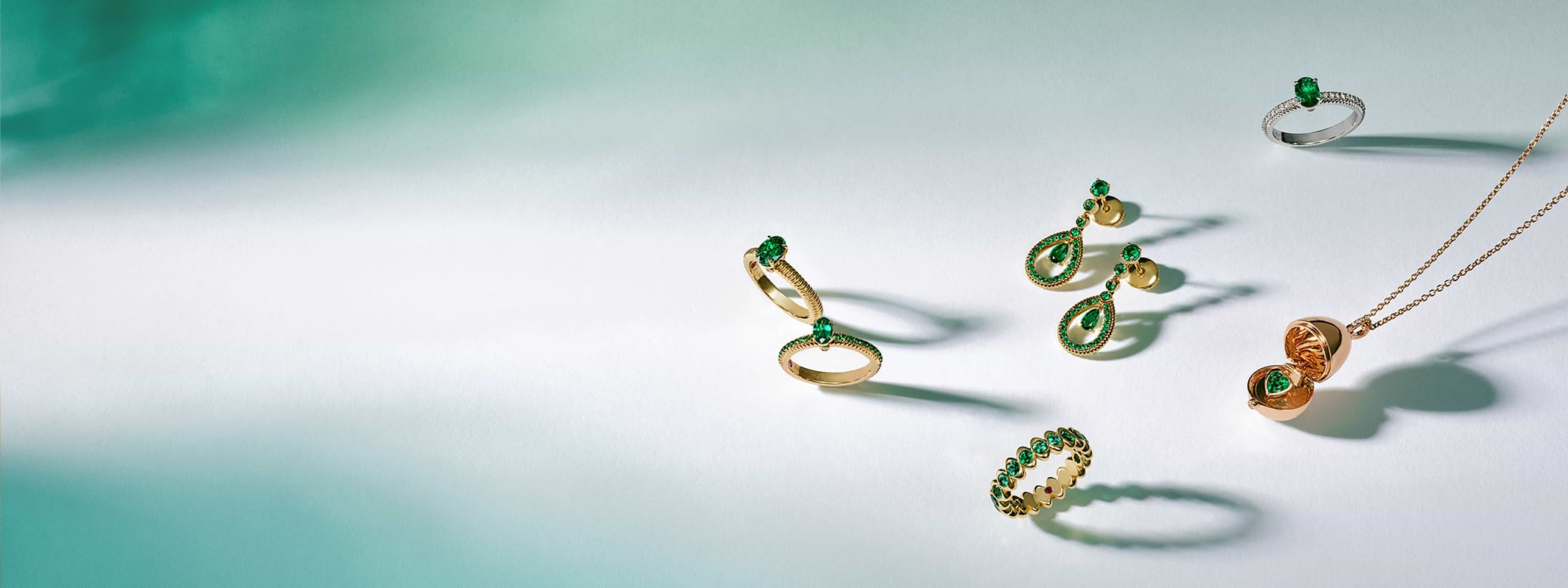 Faberge-Emerald-Jewellery-copy_FABERGÉ