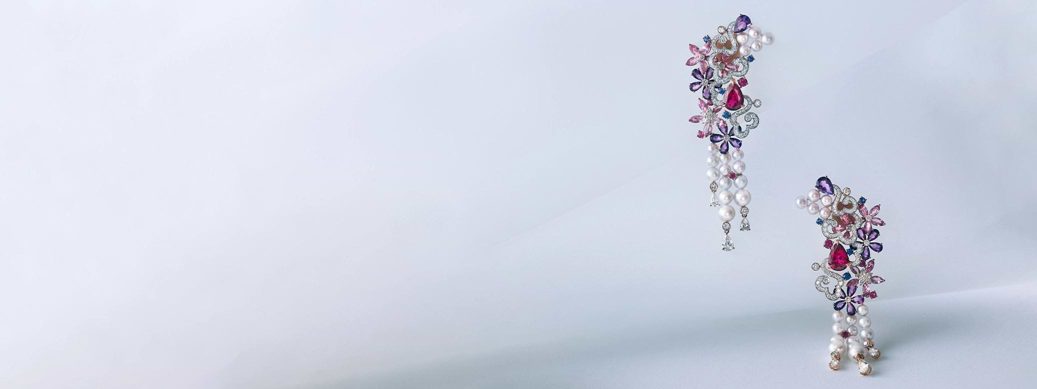 High-Jewellery-Earrings_FABERGÉ