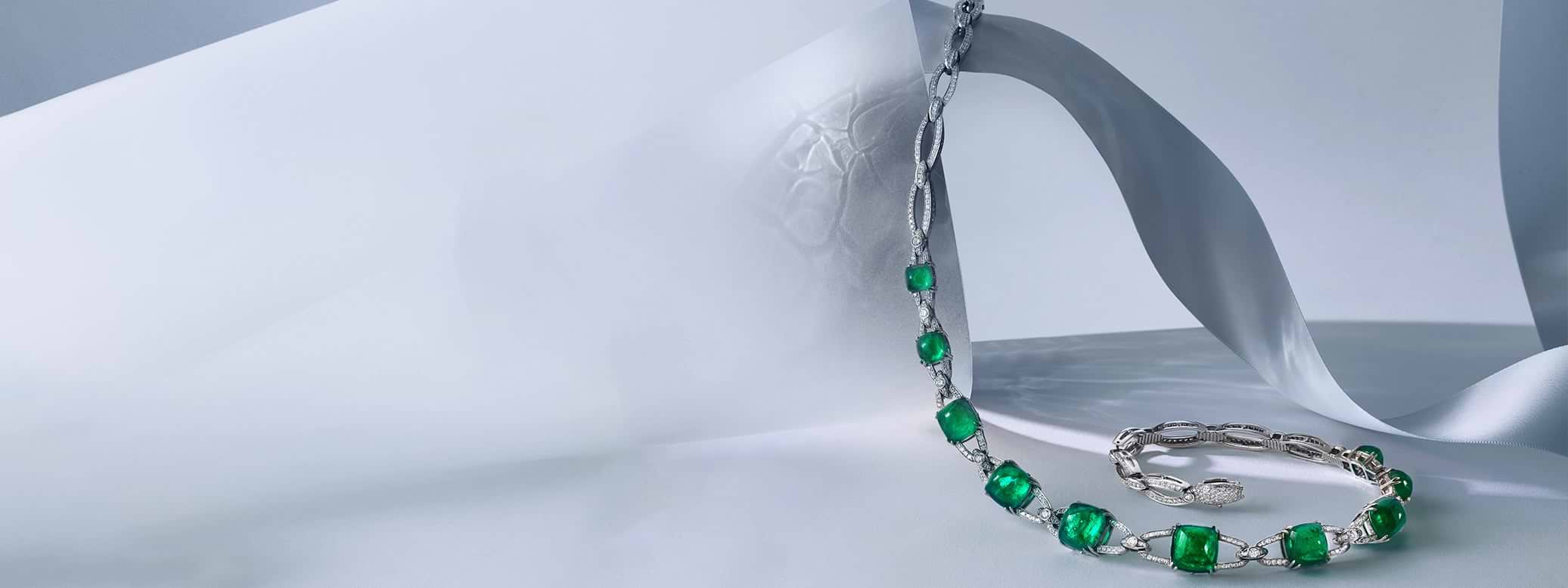 High-Jewellery-Necklaces-_-Pendants_FABERGÉ