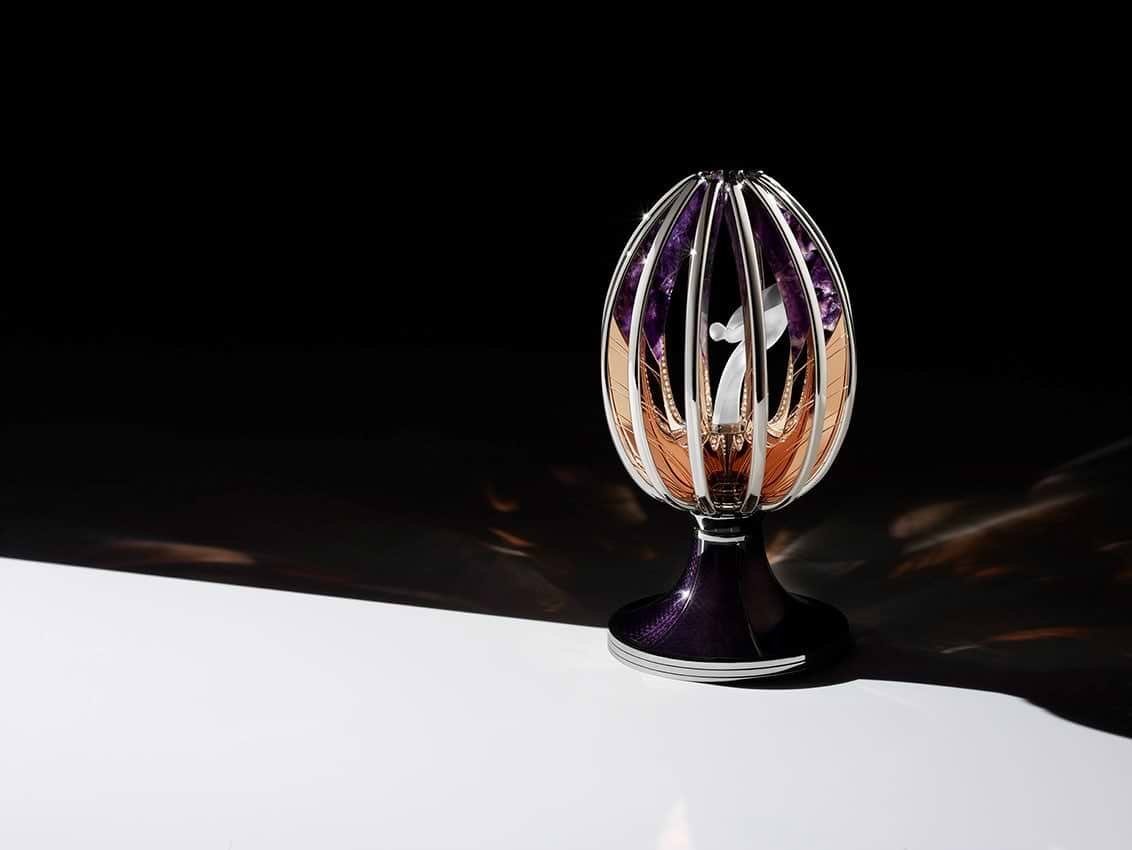 Rolls Royce Egg Objet