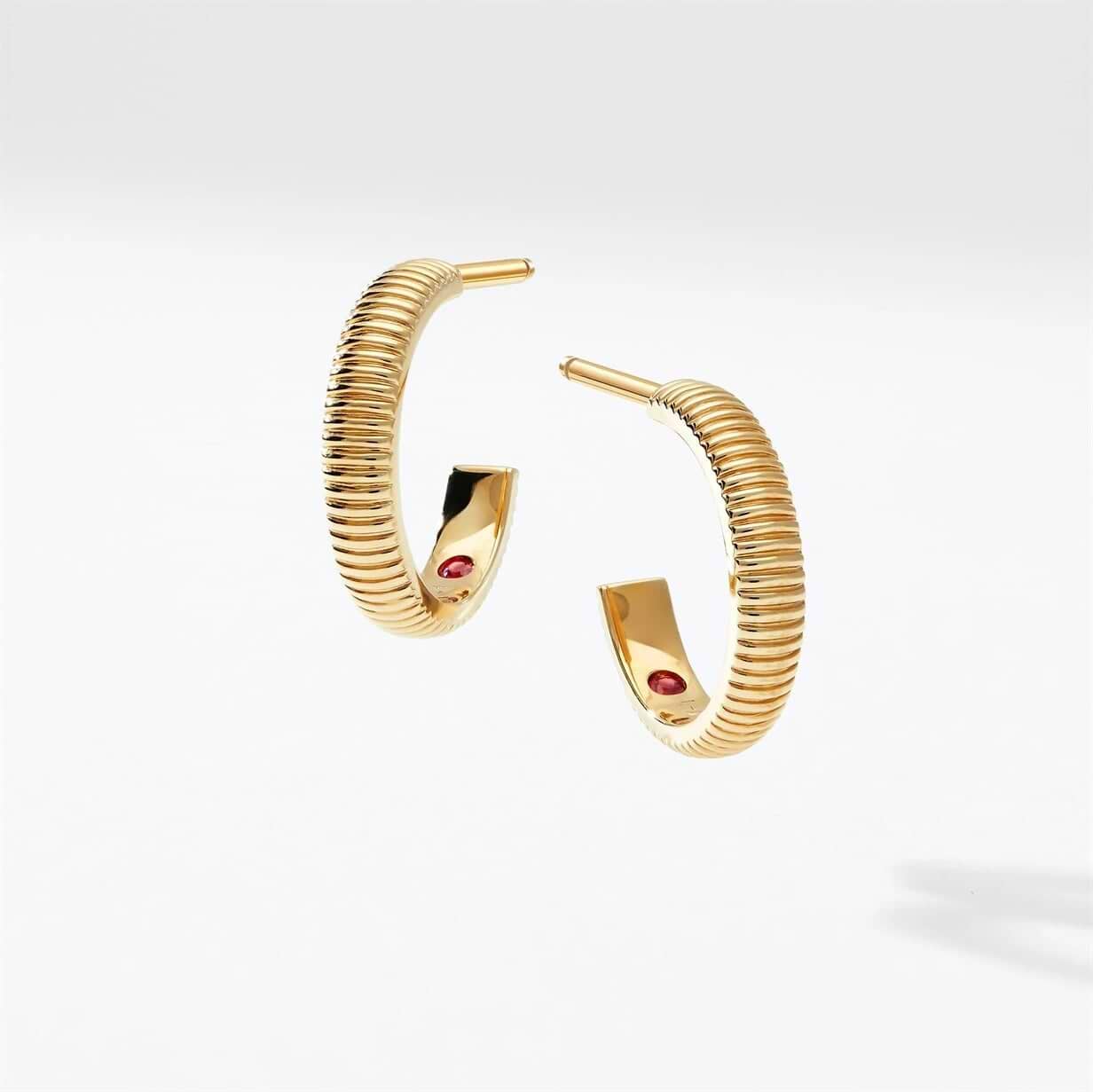 Yellow Gold Fluted Hoop Earrings | Fabergé 2