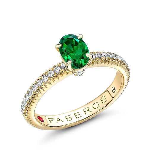 Yellow Gold Oval Emerald Fluted Ring with Diamond Shoulders | Fabergé