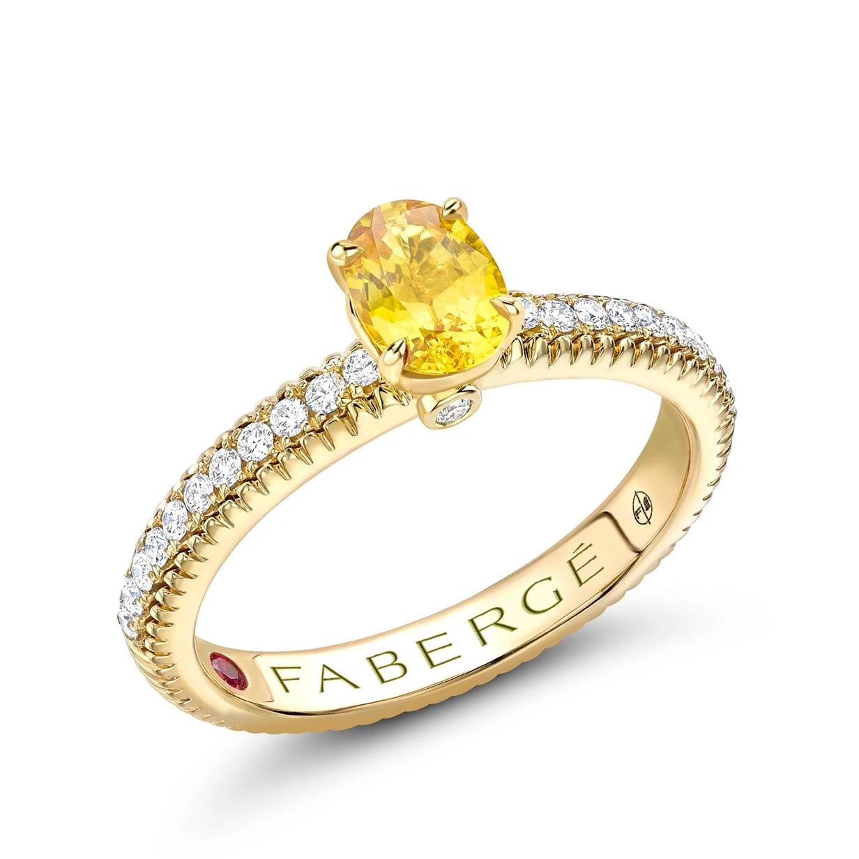 Sapphire Pavé Ring Diamonds