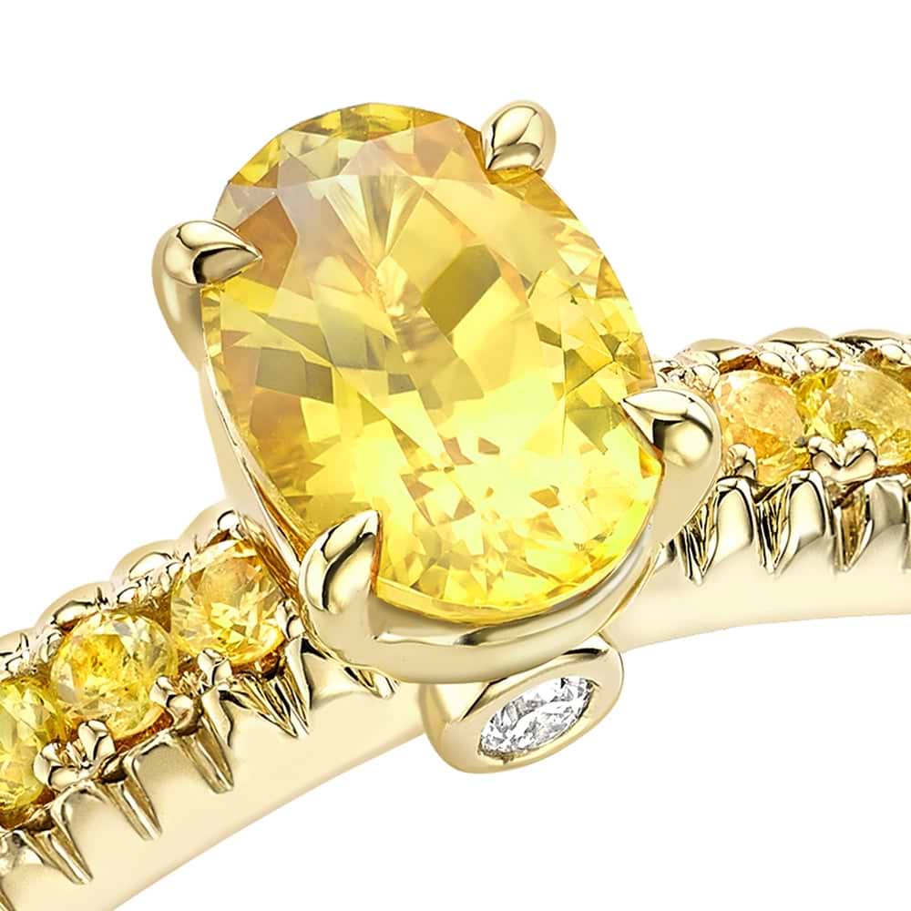 Yellow Gold Yellow Sapphire Fluted Ring with Yellow Sapphire Shoulders | Fabergé 2
