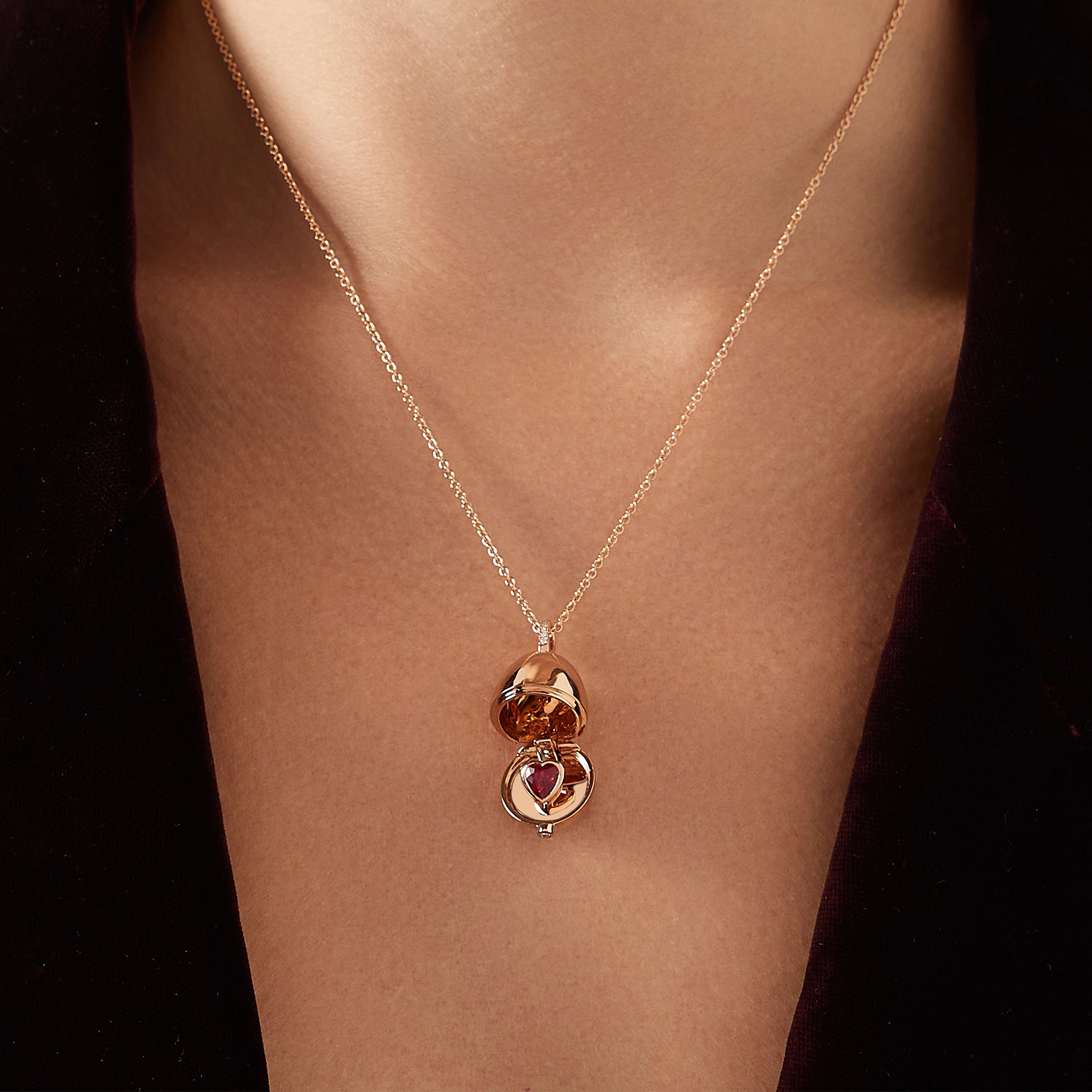 Gold Heated Ruby Heart Surprise Locket | Fabergé