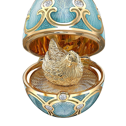 Yellow Gold Diamond & Turquoise Guilloché Enamel Hen Surprise Locket | Fabergé