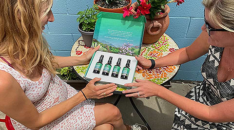mama postpartum care kit