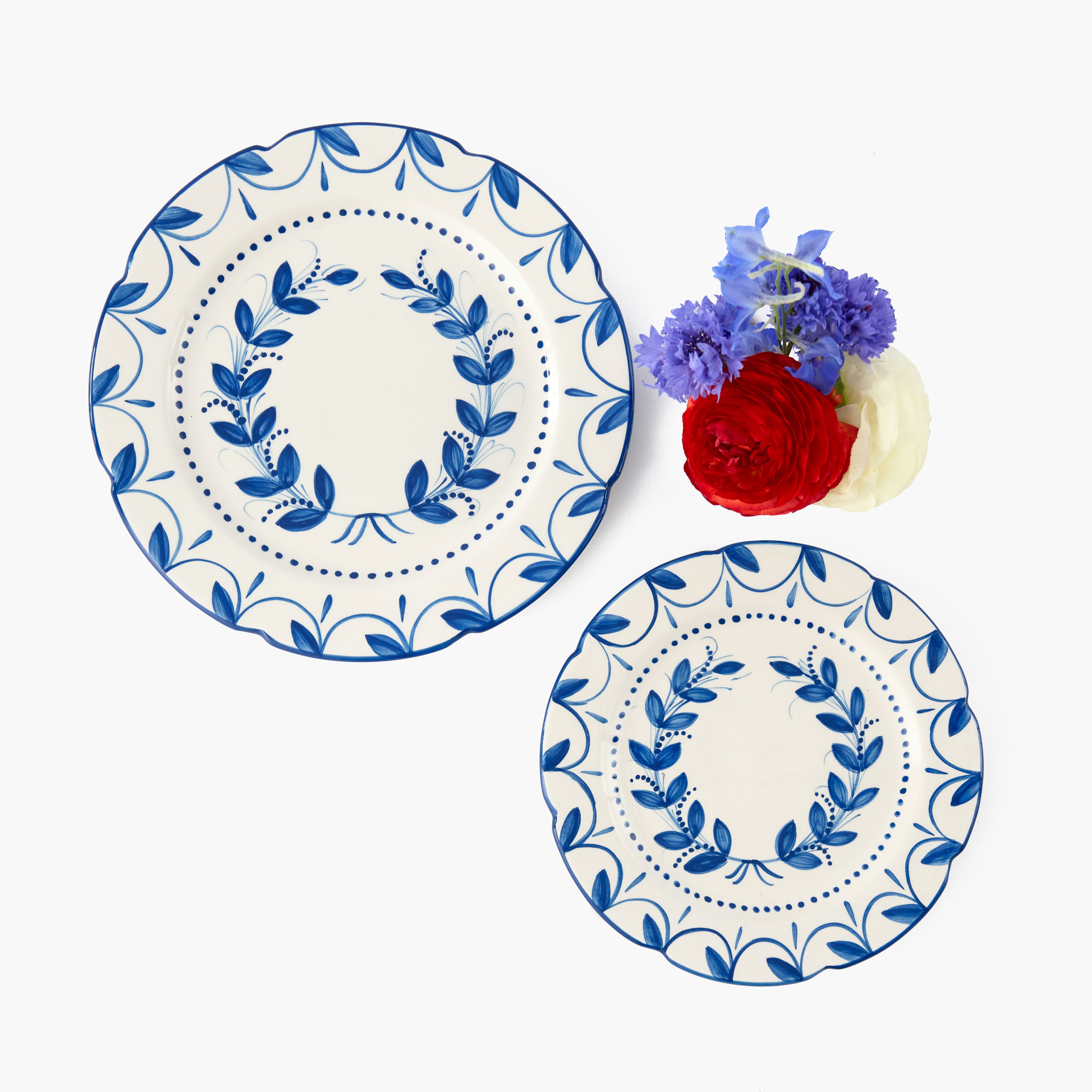 Elizabeth Blue Garland Starter Plate
