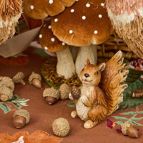 Cheeky Squirrel (Pair) - 7cm