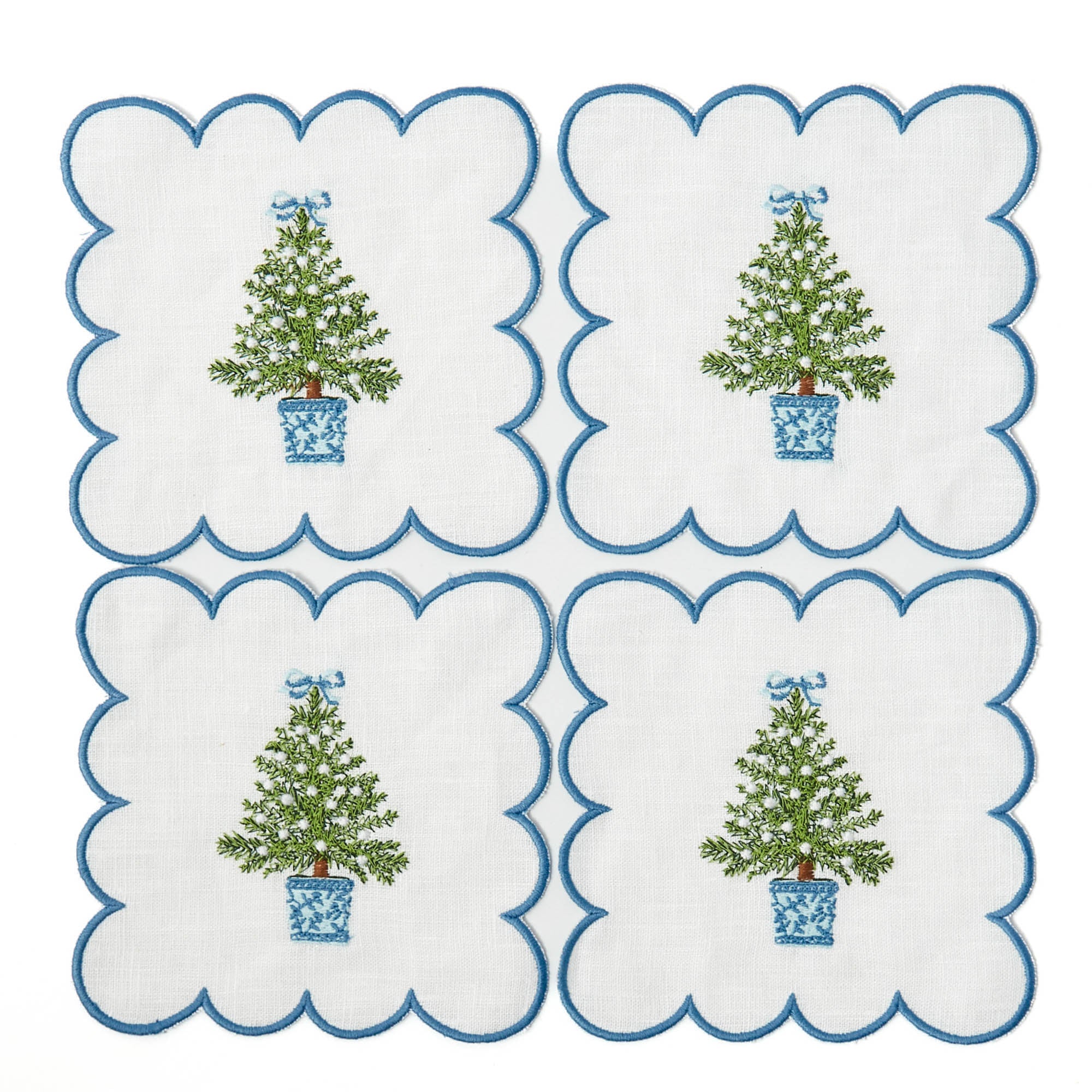 Scalloped Christmas Tree Cocktail Napkins (Set of 4)