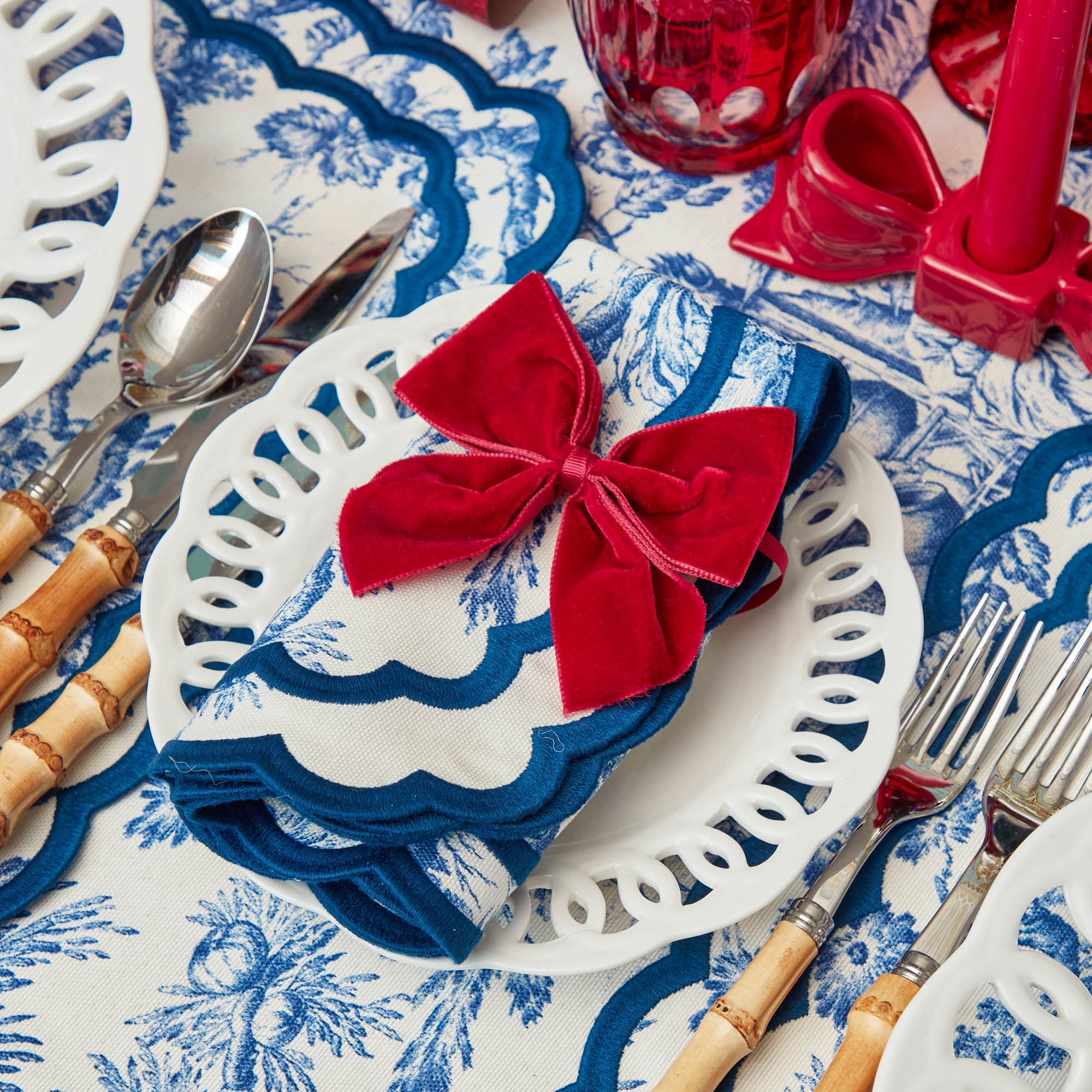 Isla Blue Toile Napkins (Set of 4)