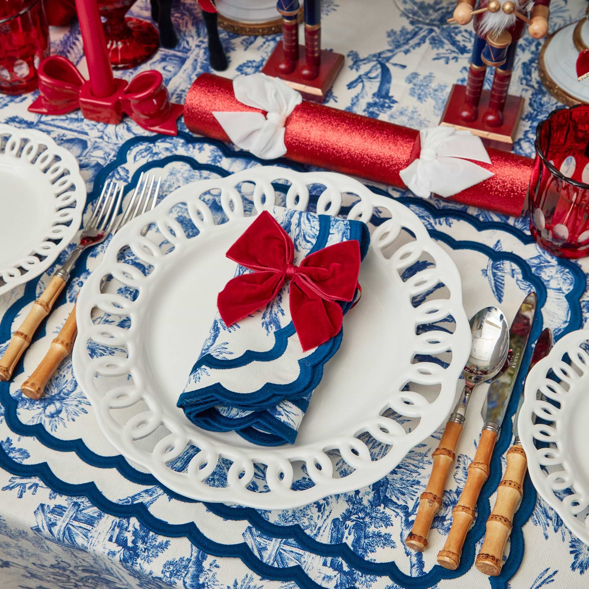 Isla Blue Toile Placemats & Napkins (Set of 4)
