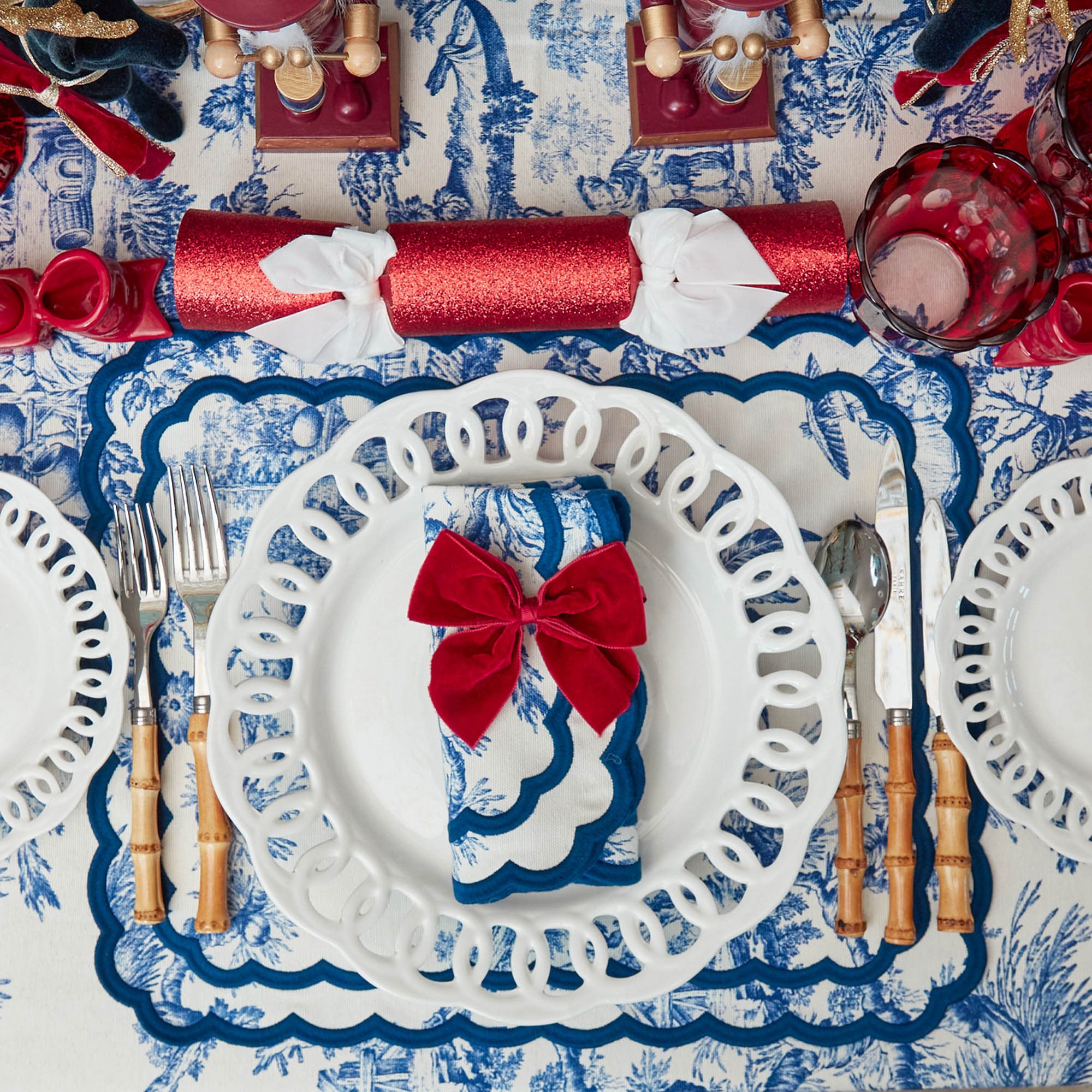 Isla Blue Toile Placemats & Napkins (Set of 4)