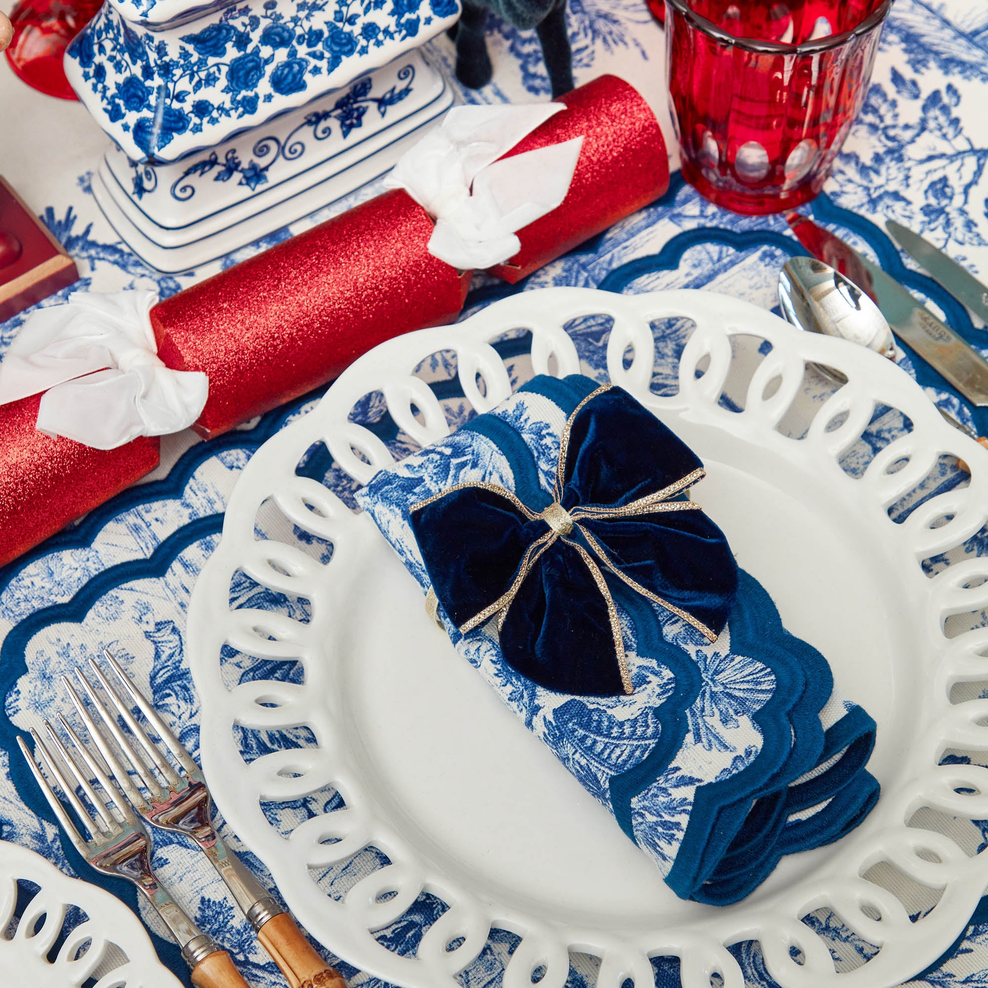 Isla Blue Toile Napkins (Set of 4)