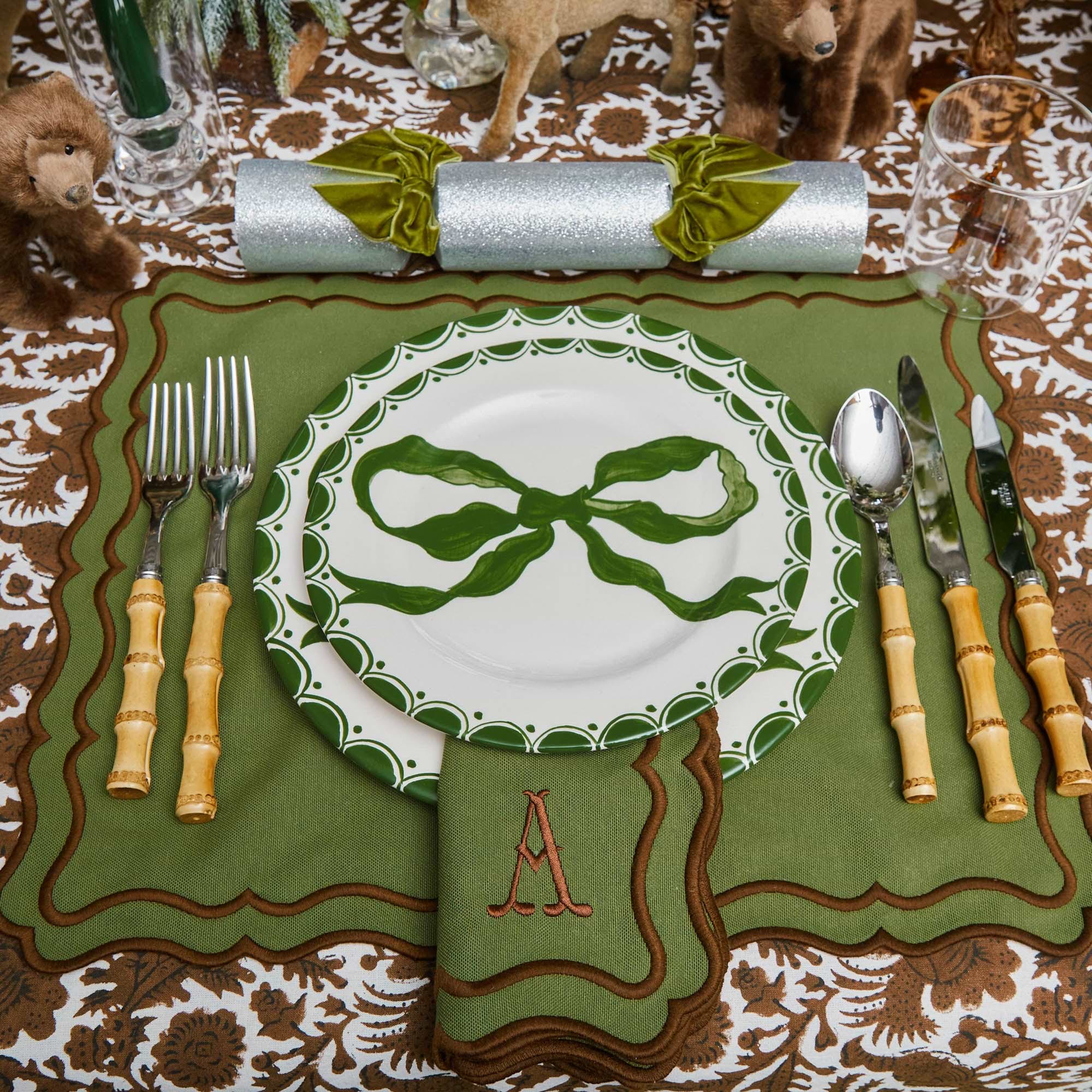 Marilyn Forest Green Bow Starter Plate