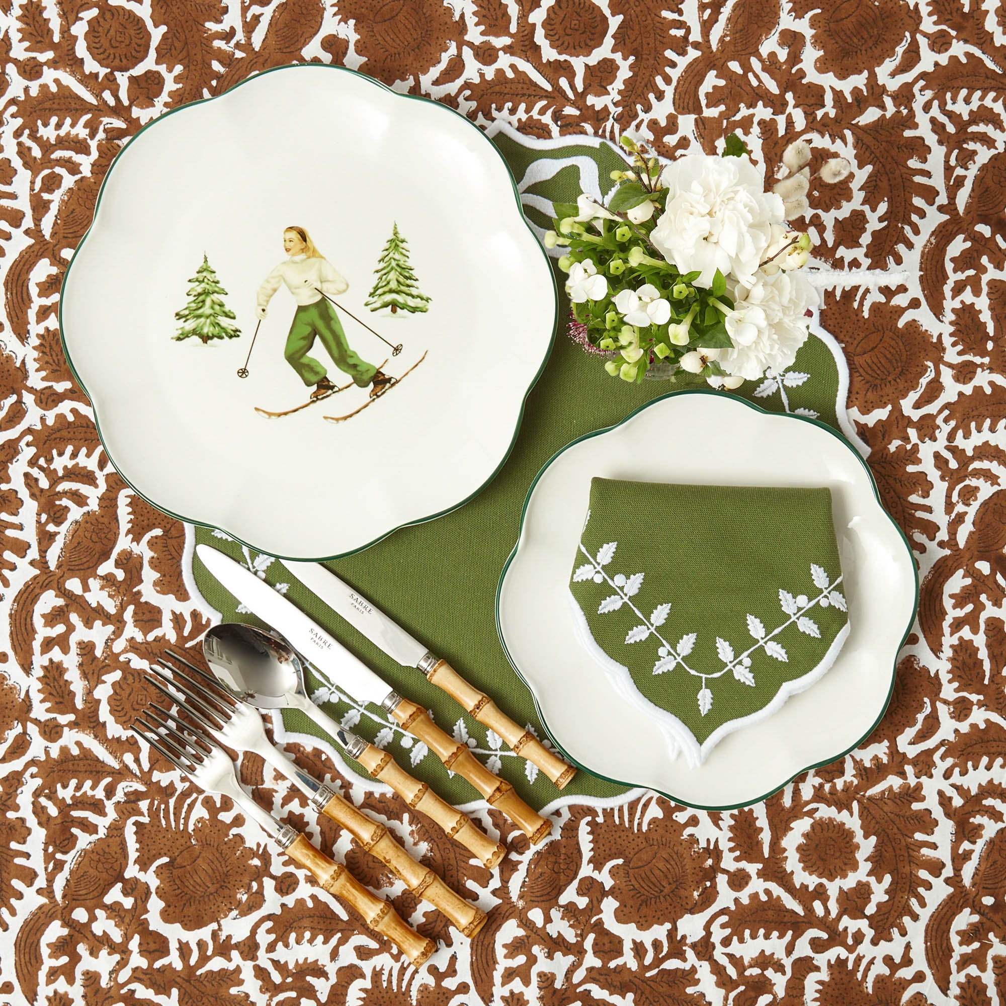 Heidi & Hans Skier Dinner Plate (Set of 4)