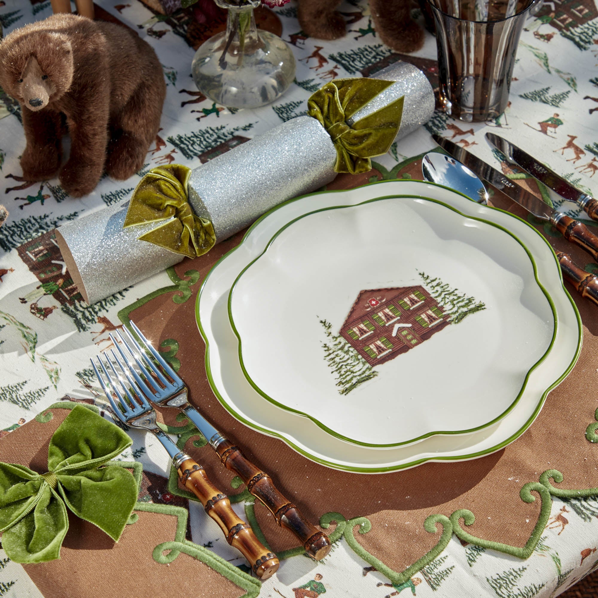 Alpine Chalet Starter Plate (Set of 4)