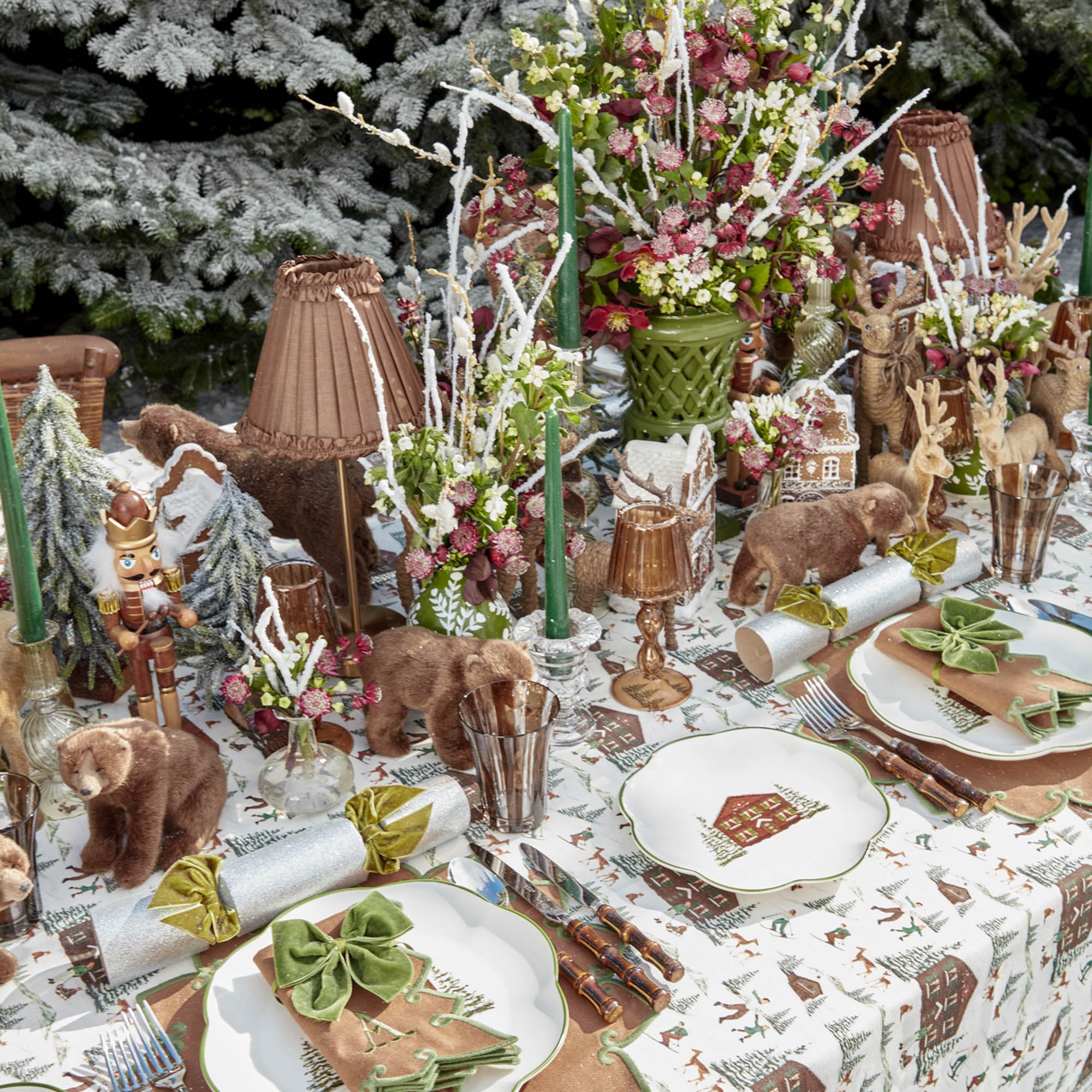 Alpine Chalet Dinner & Starter Plates (Set of 8)