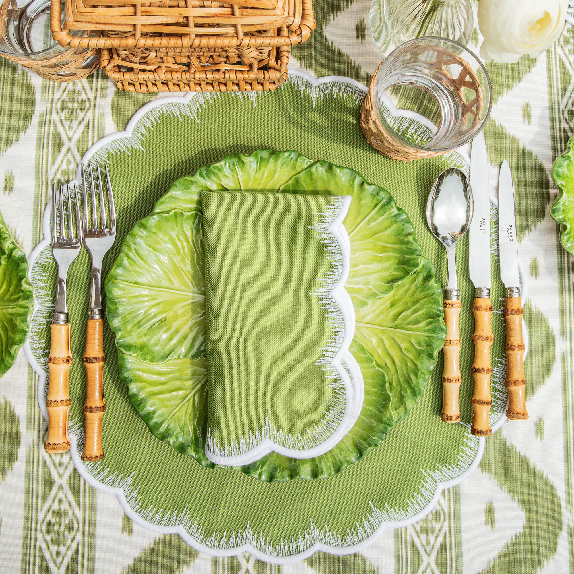Apple Green Isabella Round Placemats & Napkins (Set of 4)