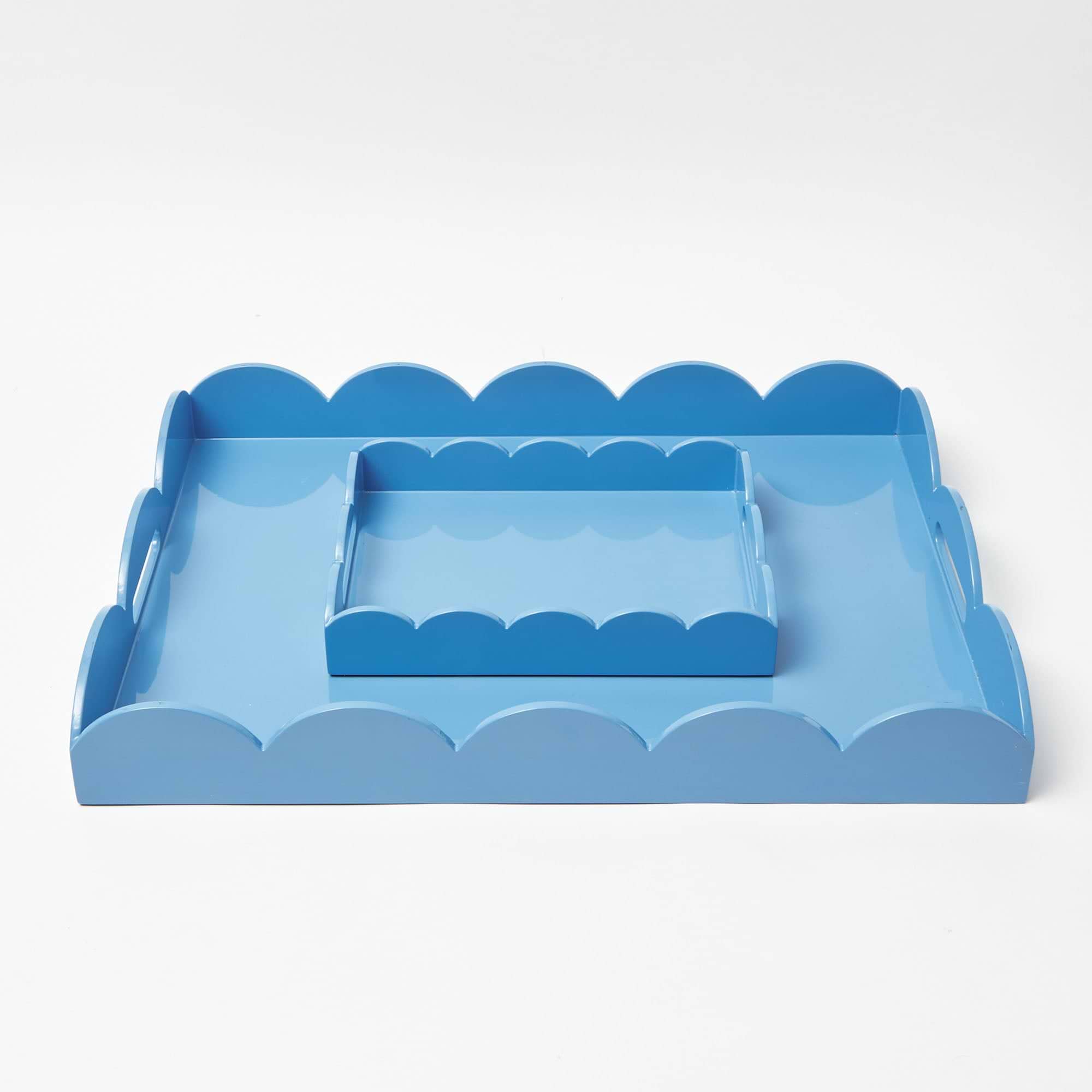 Blue Small Scalloped Lacquer Tray