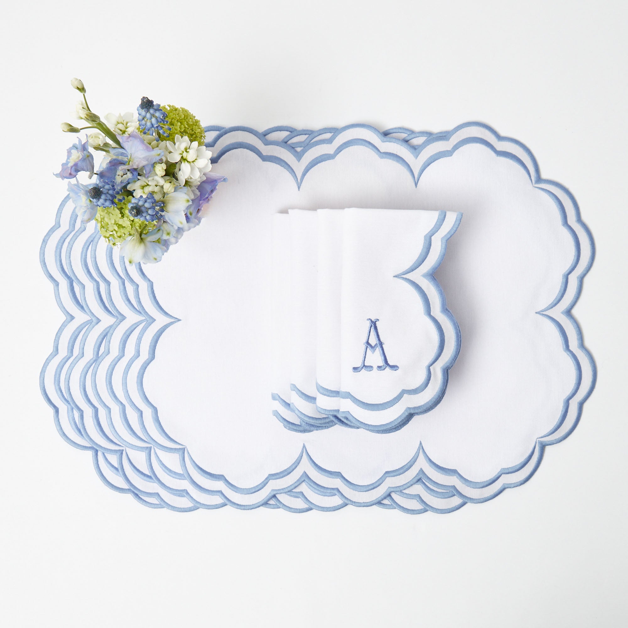 White Serena Placemats & Napkins (Set of 4)