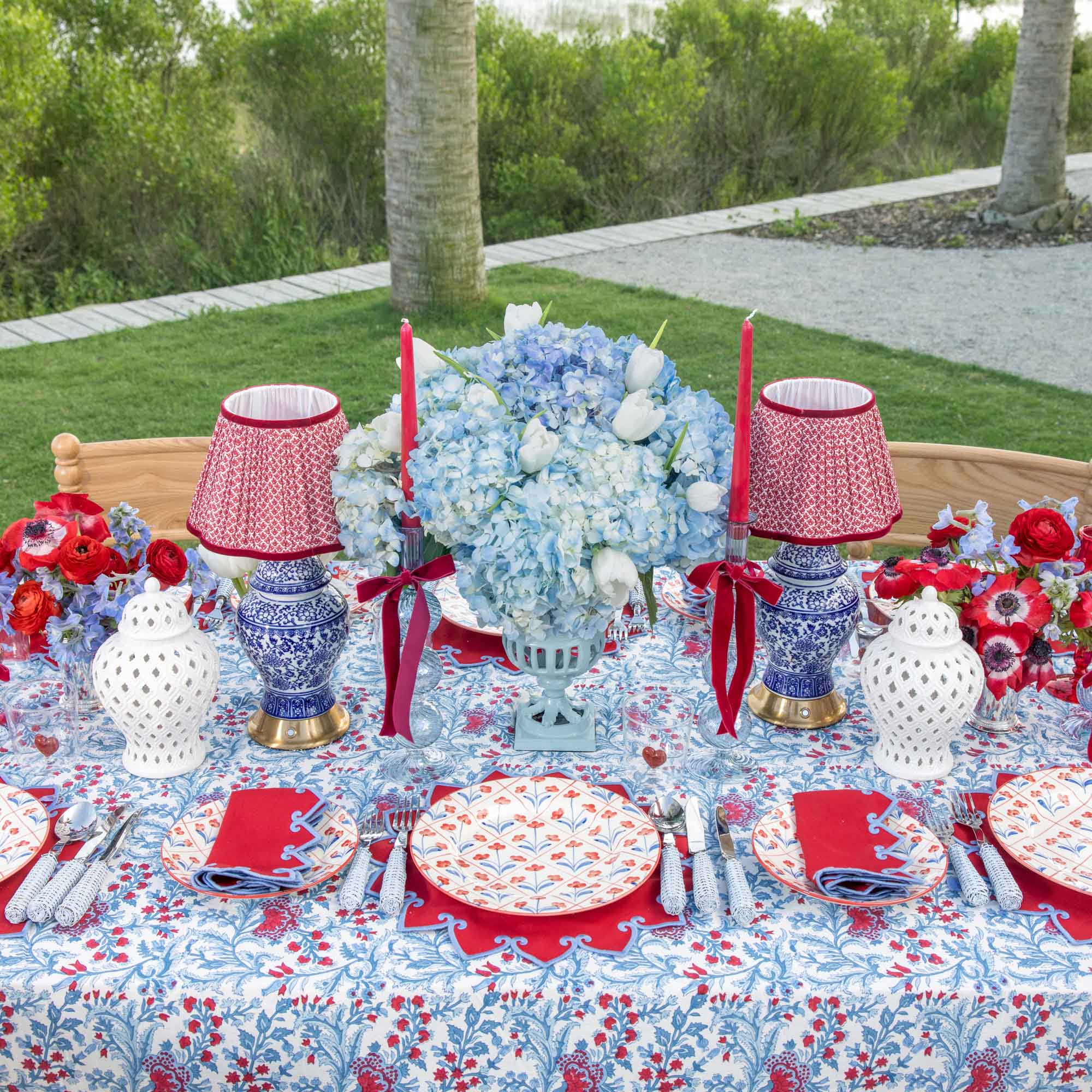 Blue & Red Floral Trellis Dinner Plate
