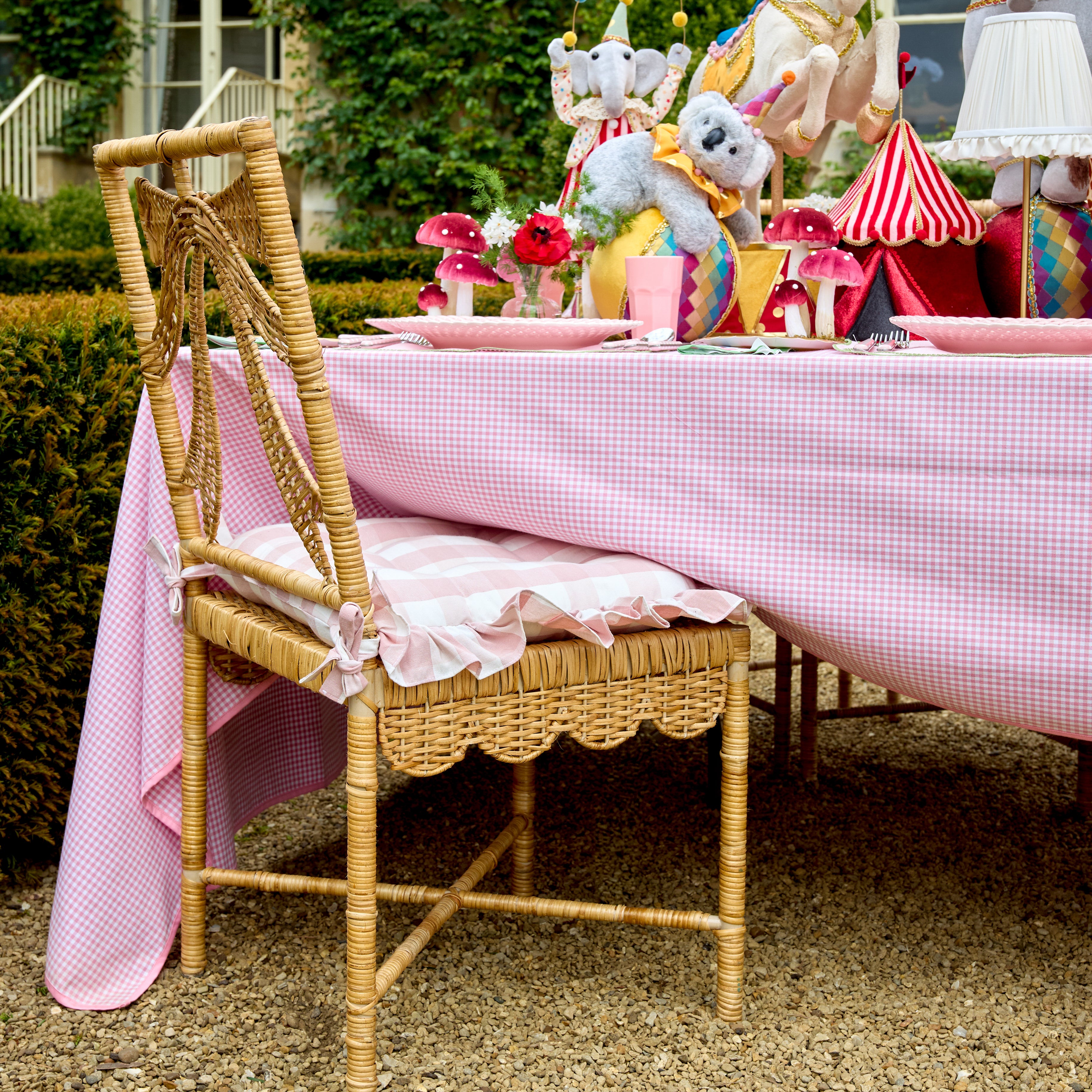 Pink Gingham Ruffle Seat Pad Cushion (Set of 4)