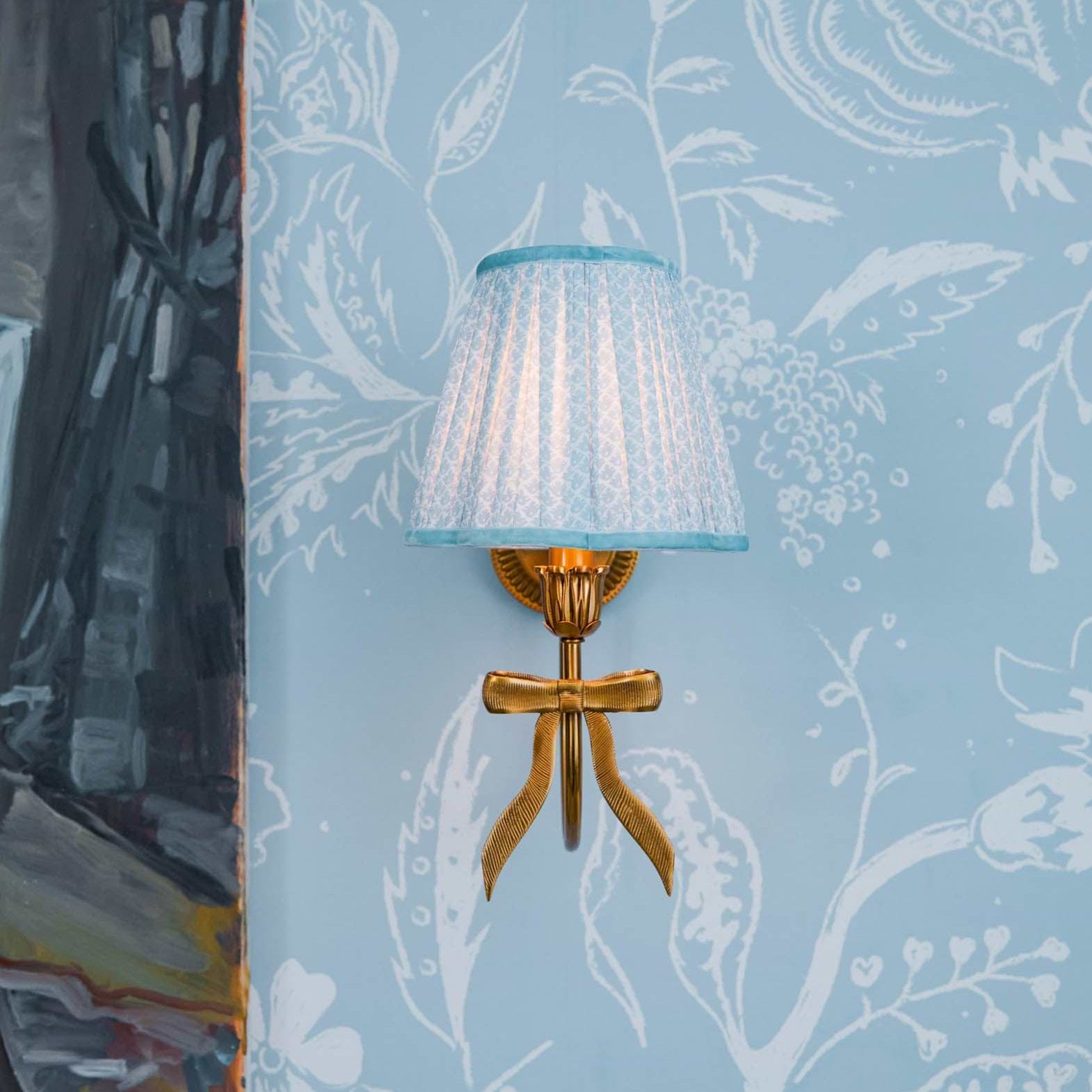 Marilyn Bow Rechargeable Wall Light