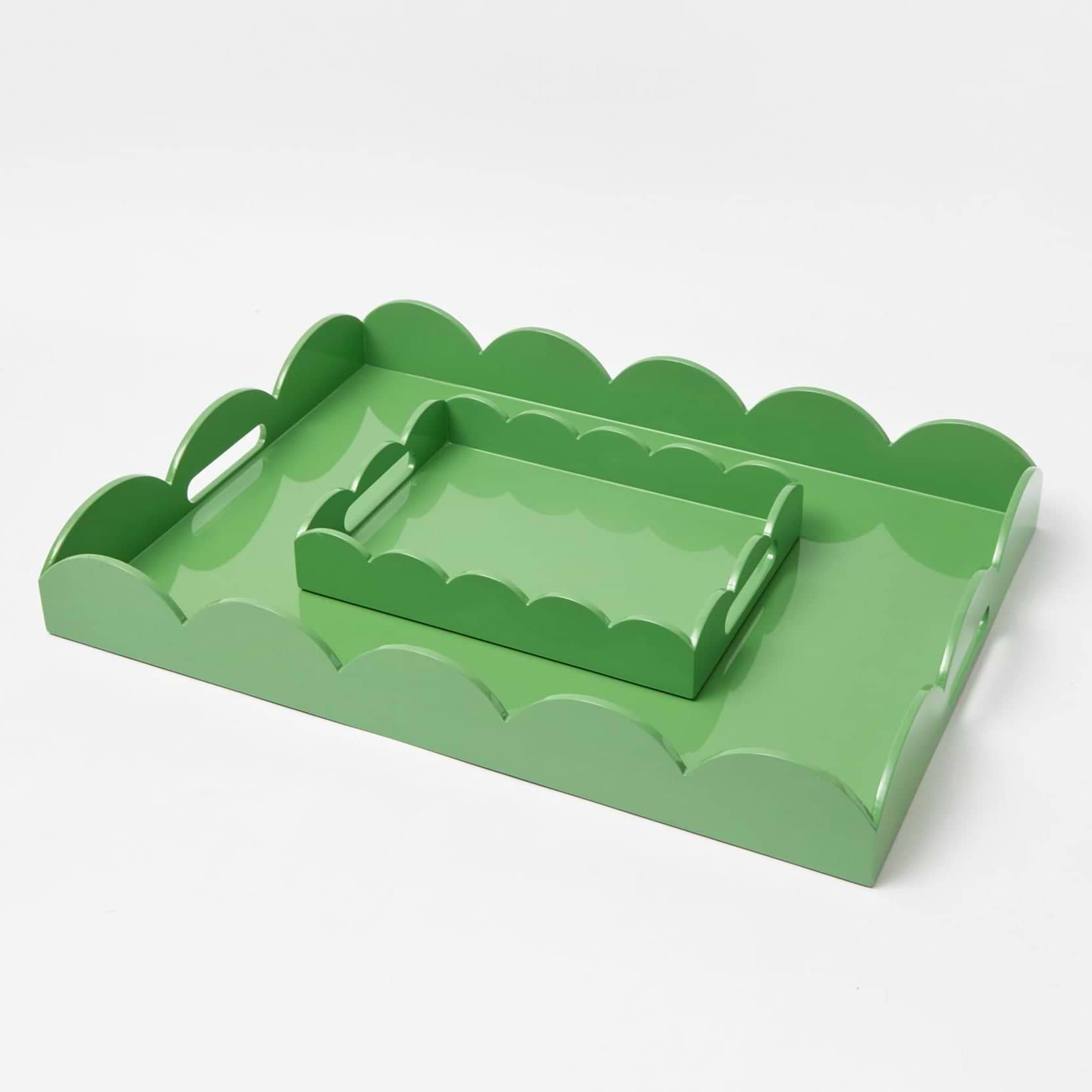 Green Scalloped Lacquer Tray