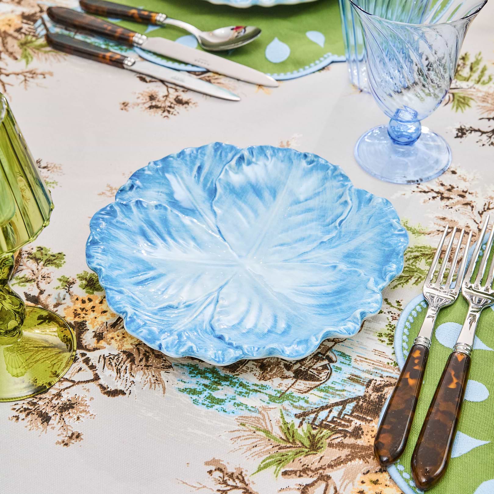 Blue Serena Cabbage Starter Plate