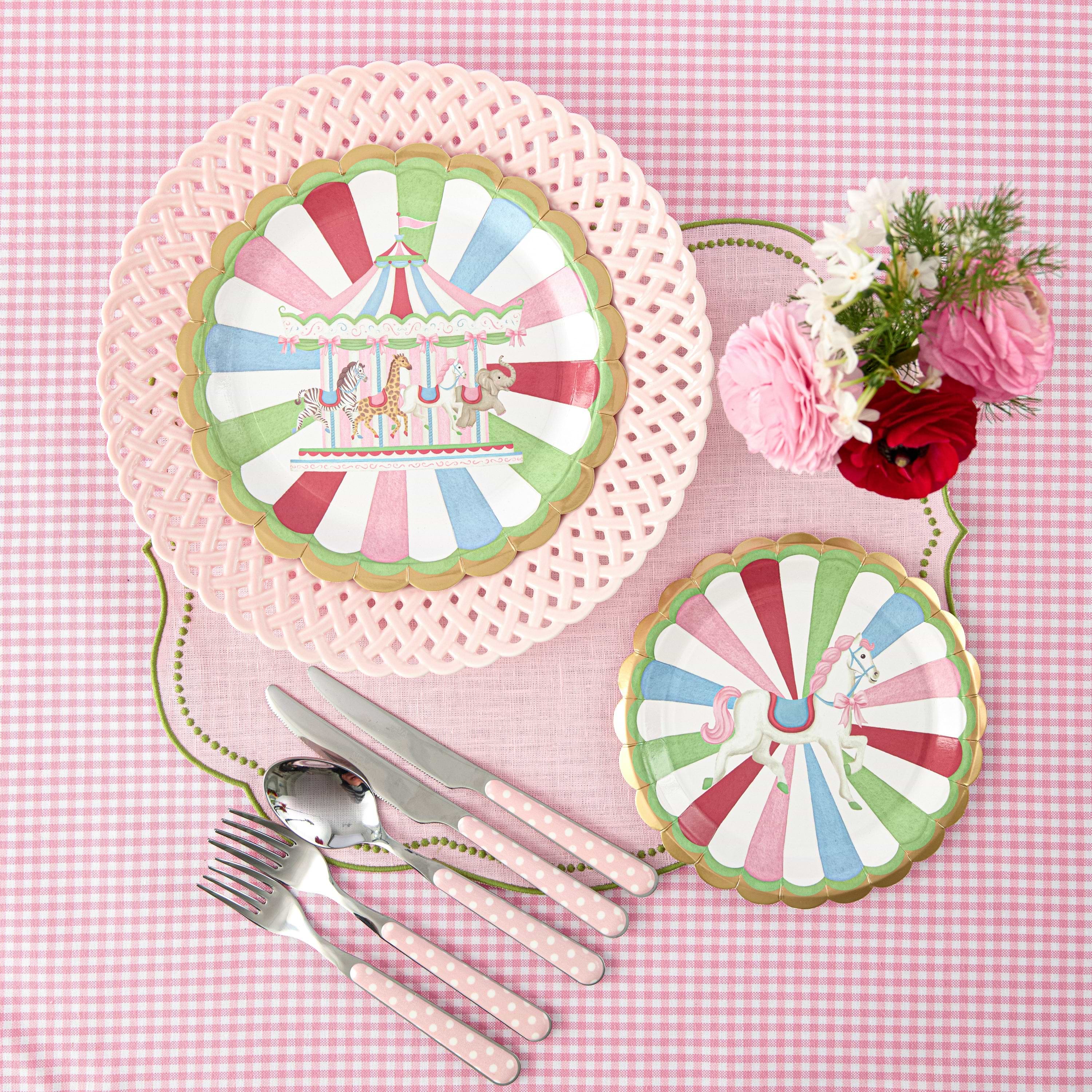 Carousel Dinner Paper Plates (Set of 8)