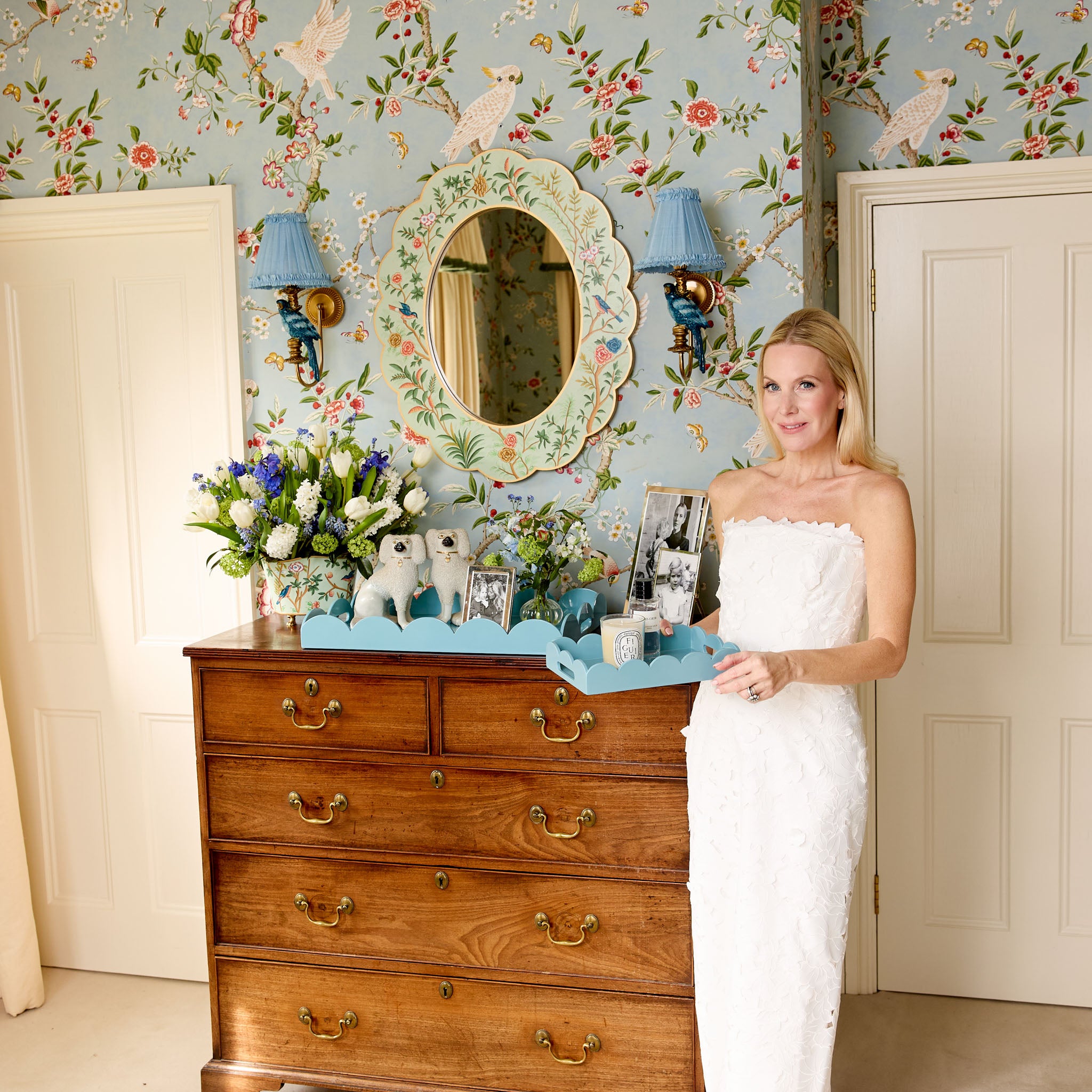 Duck-egg Blue Scalloped Lacquer Tray