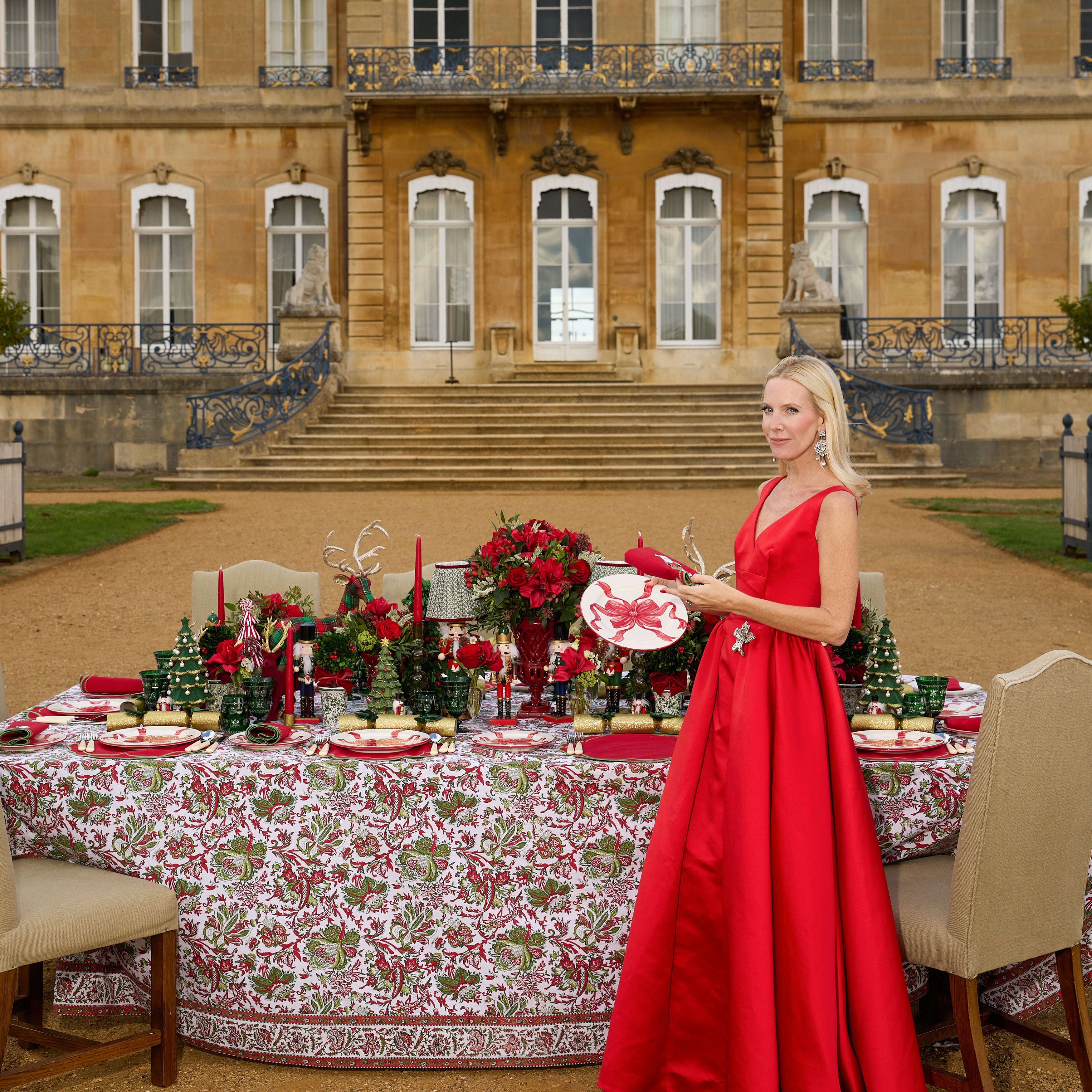 Red Audrey Bow Dinner Plate