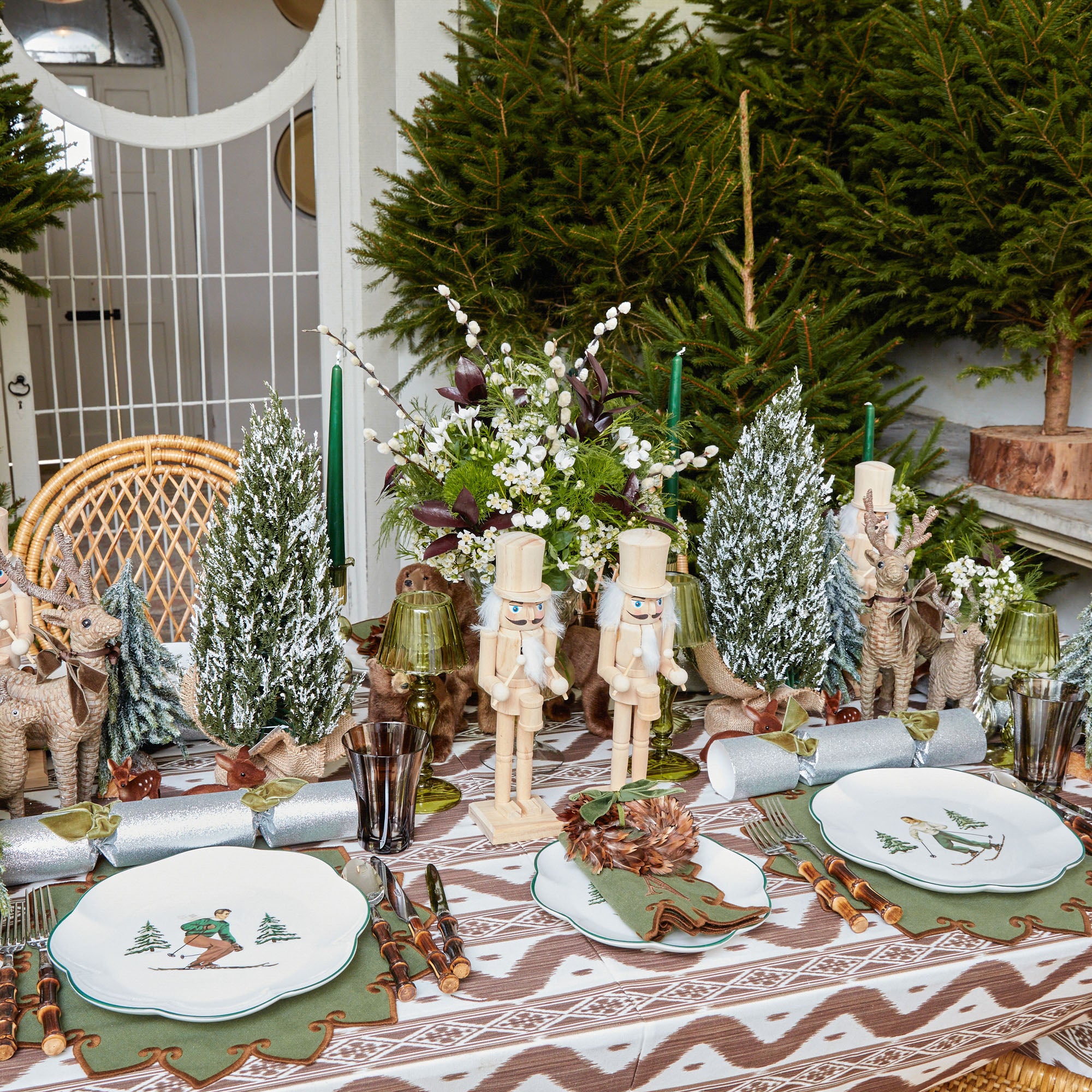 Decorate your dining area with the soothing, inviting tones of this set.