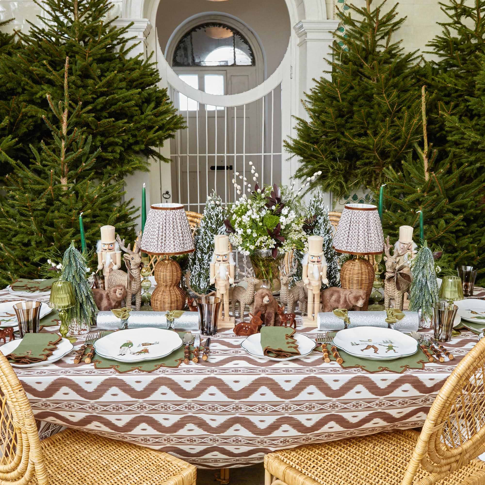 Delight in the intricate details and storybook-inspired design of these dinner plates.
