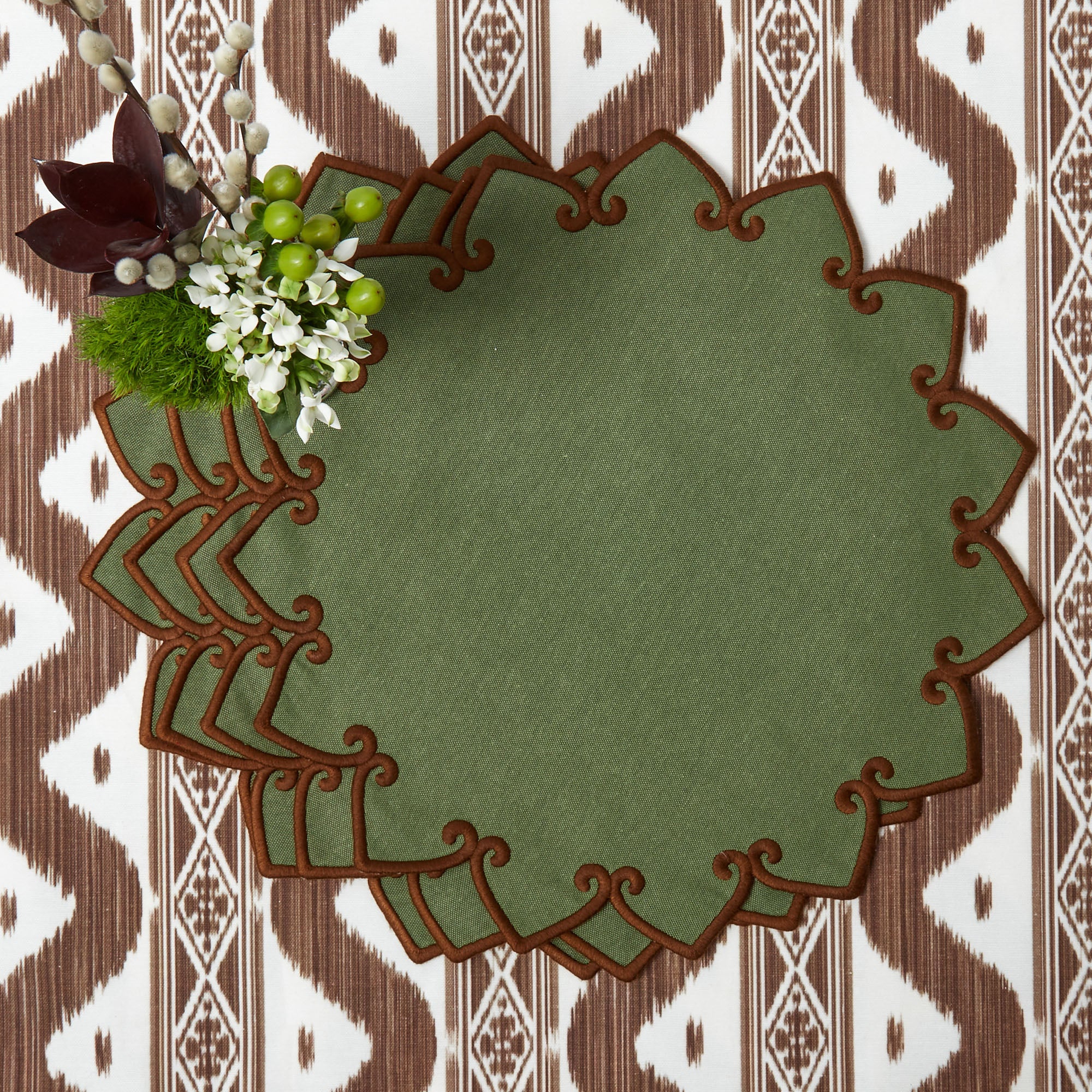 Angelina Forest Green & Brown Placemats & Napkins (Set of 4) – a delightful duo for every meal.