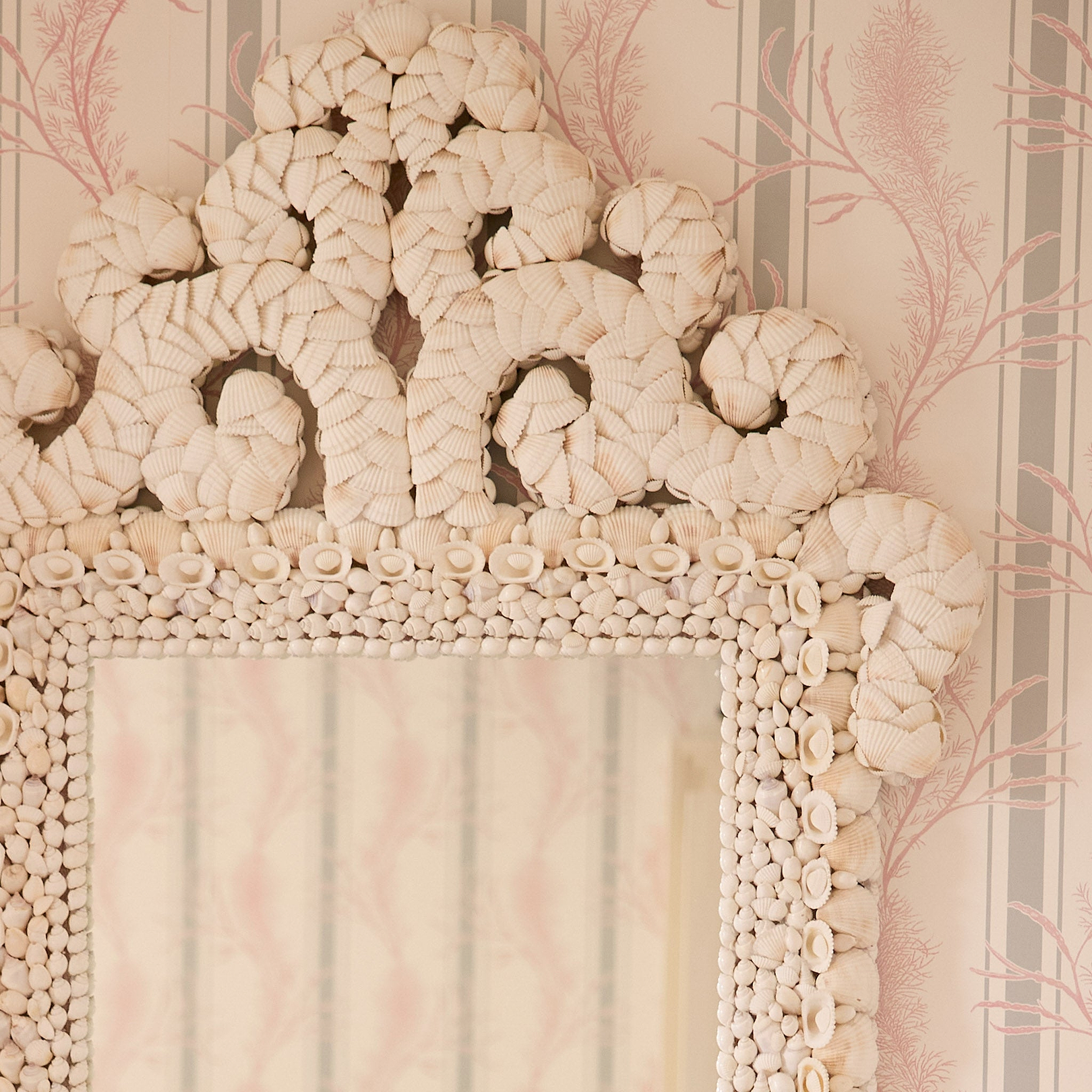 The Grand Bahama Mirror | Home Décor | Mrs Alice