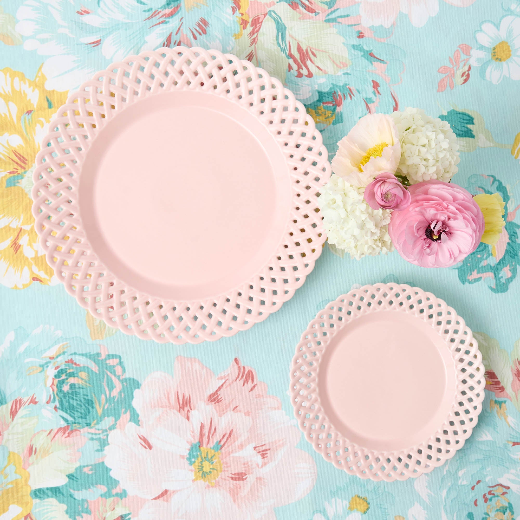 Pink Basketweave Starter Plates (Set of 4)