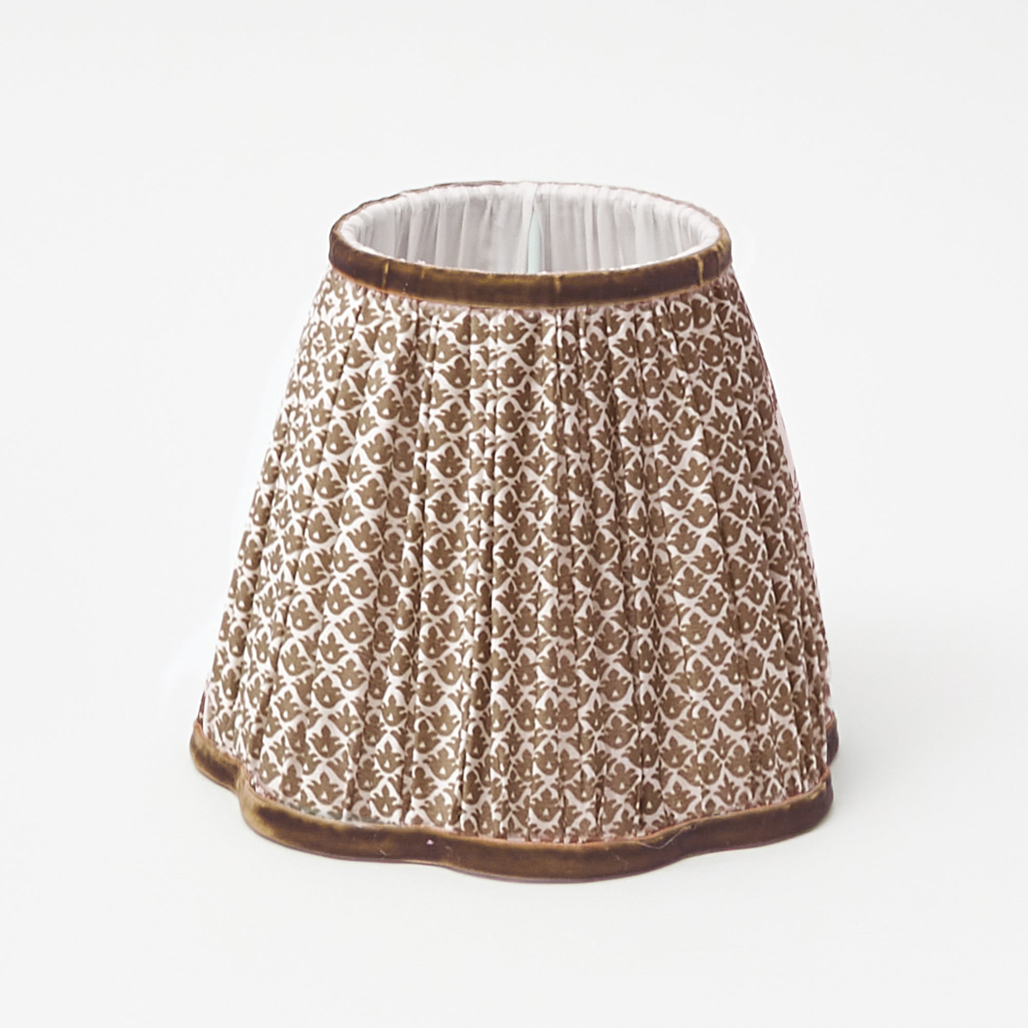 Rattan Ursula Rechargeable Lamp with Chocolate Lotus Shade (18cm)