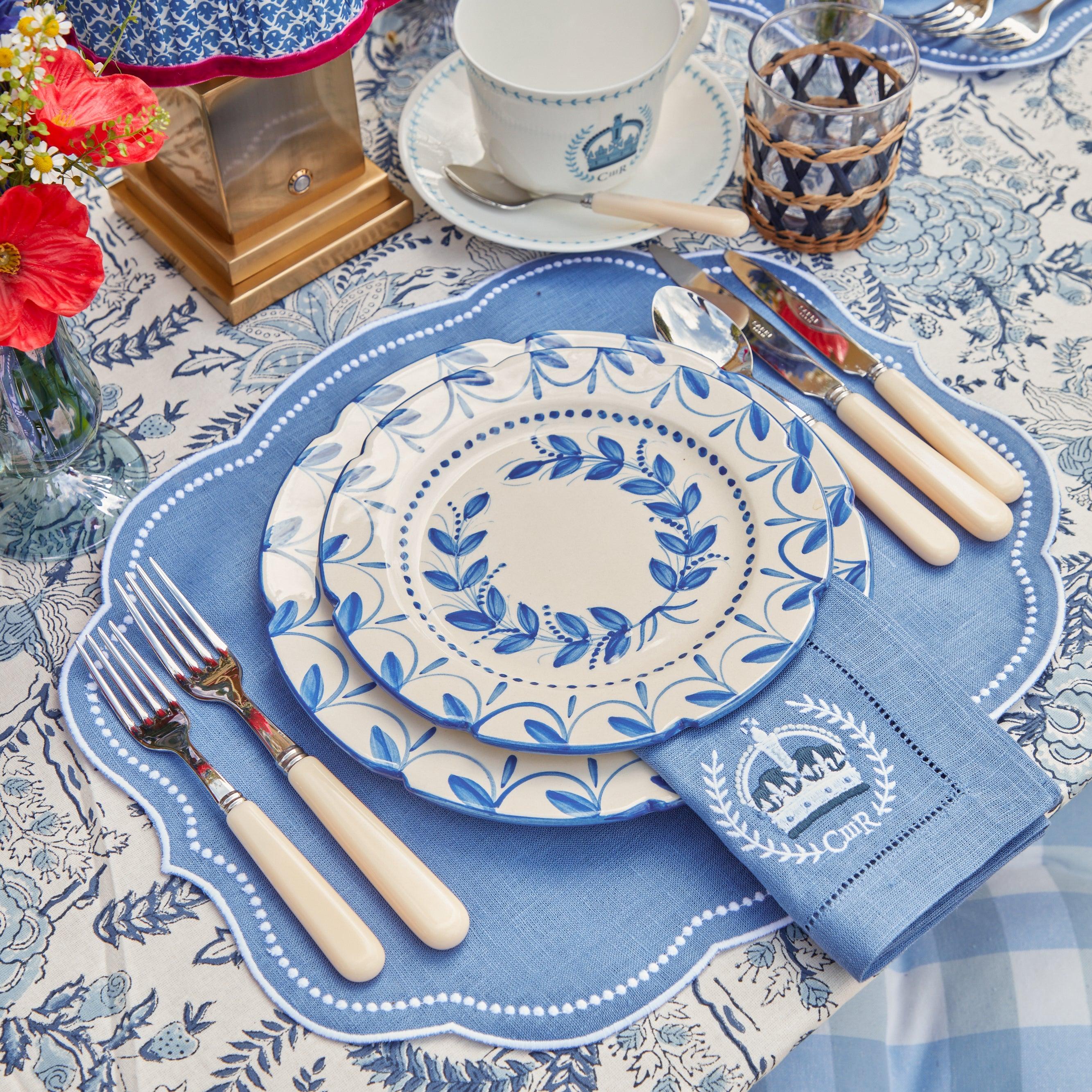 Elizabeth Garland Dinner & Starter Plates (Set of 8) - Mrs. Alice