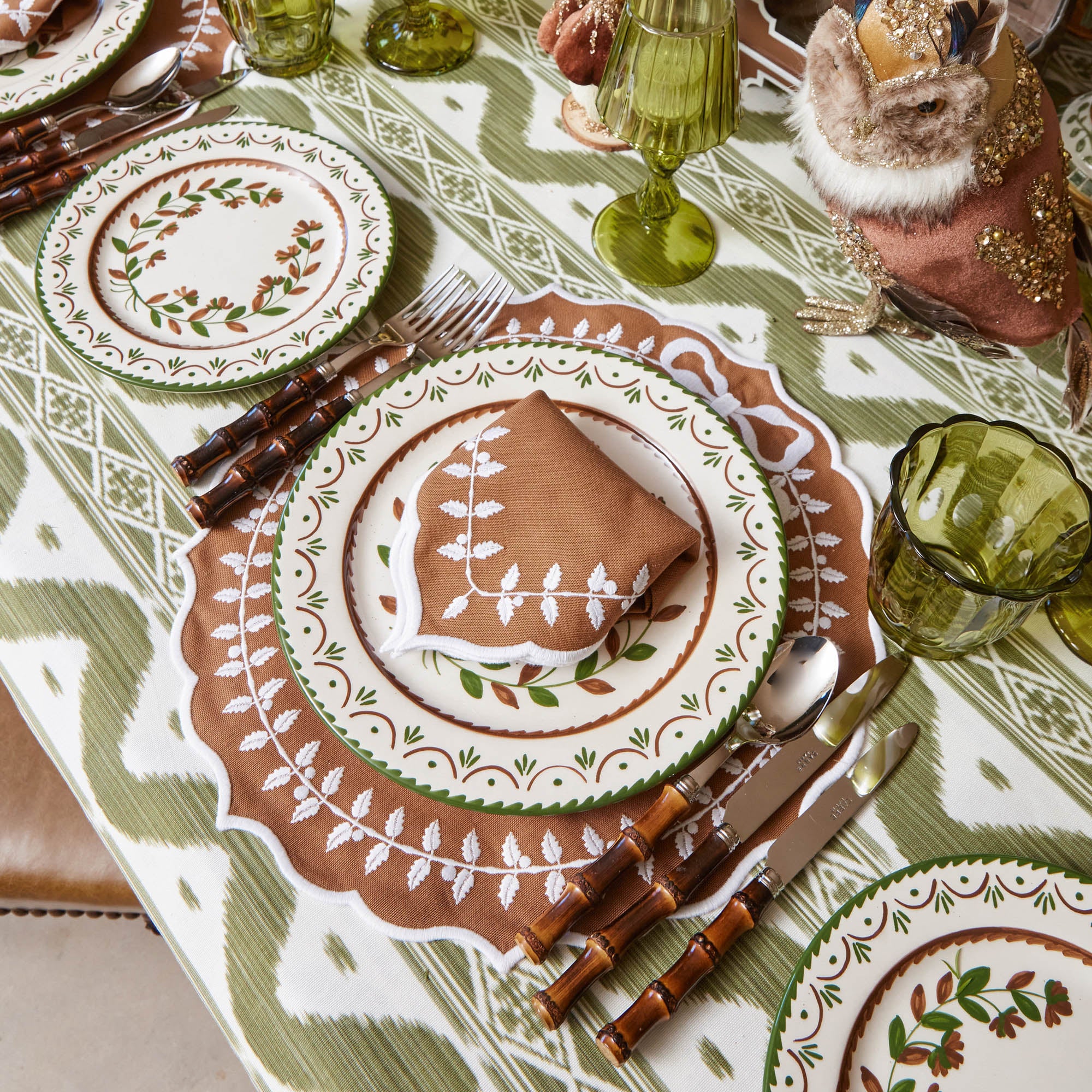 Chocolate Josephine Dinner Plate
