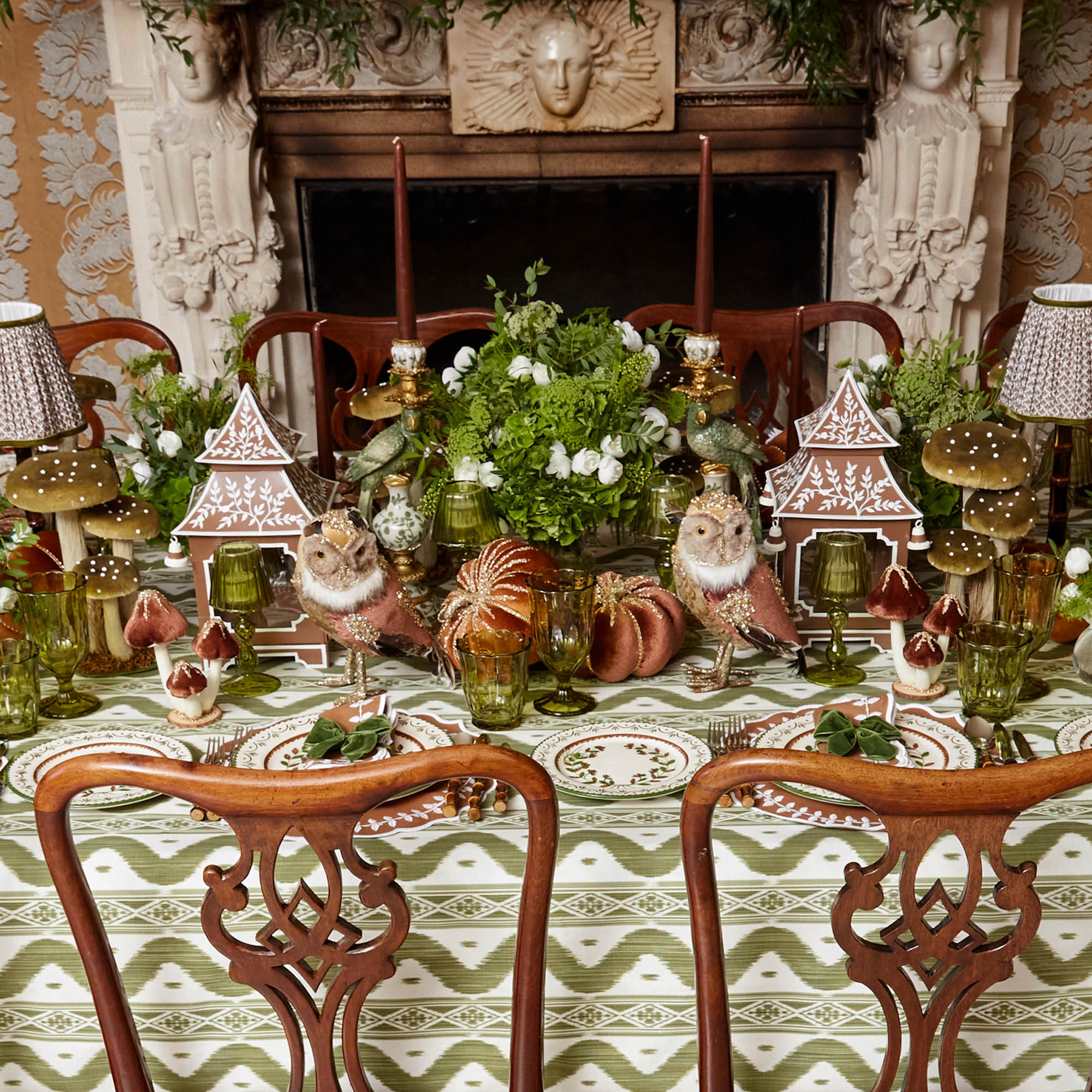 Chocolate  Chinoiserie Pagoda Lantern